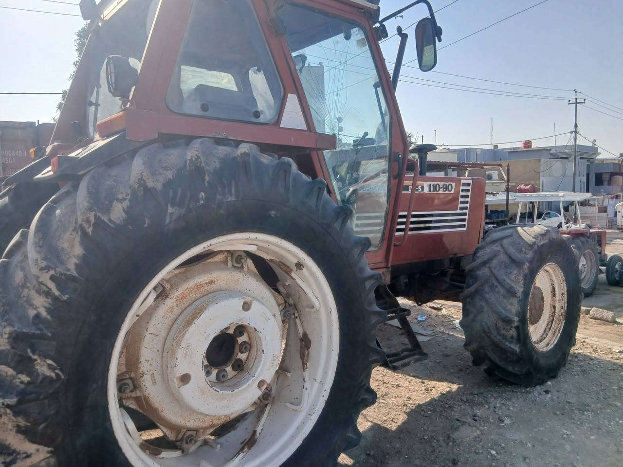 ياالله
فيات للبيع حجم 110
فول مواصفات فول عادي كفالة عامة وضع شركة
رقم واسط/ راعيها موجود بدون تحويل وكالة فقط
المكان واسط/قضاء الحي
السعر 26 مليون وبي مجال
***********
