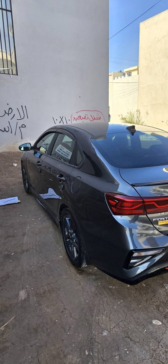 فورتي GT Line اللون فيراني
موديل 2021 مكينه حجم 2000 دوش
كير ومكينه شرط
ضررها بوند فقد بدون داخل شرط الفحص
بصمه تشغل + بصمه ابواب
صندوك ذكي + رادارات امامي وجانبي + نقطه عماياء اشاير بالمري تحديد مسار
ثلاث انظمه قيادة للاستفسار الاتصال علئ الرقم ***********
