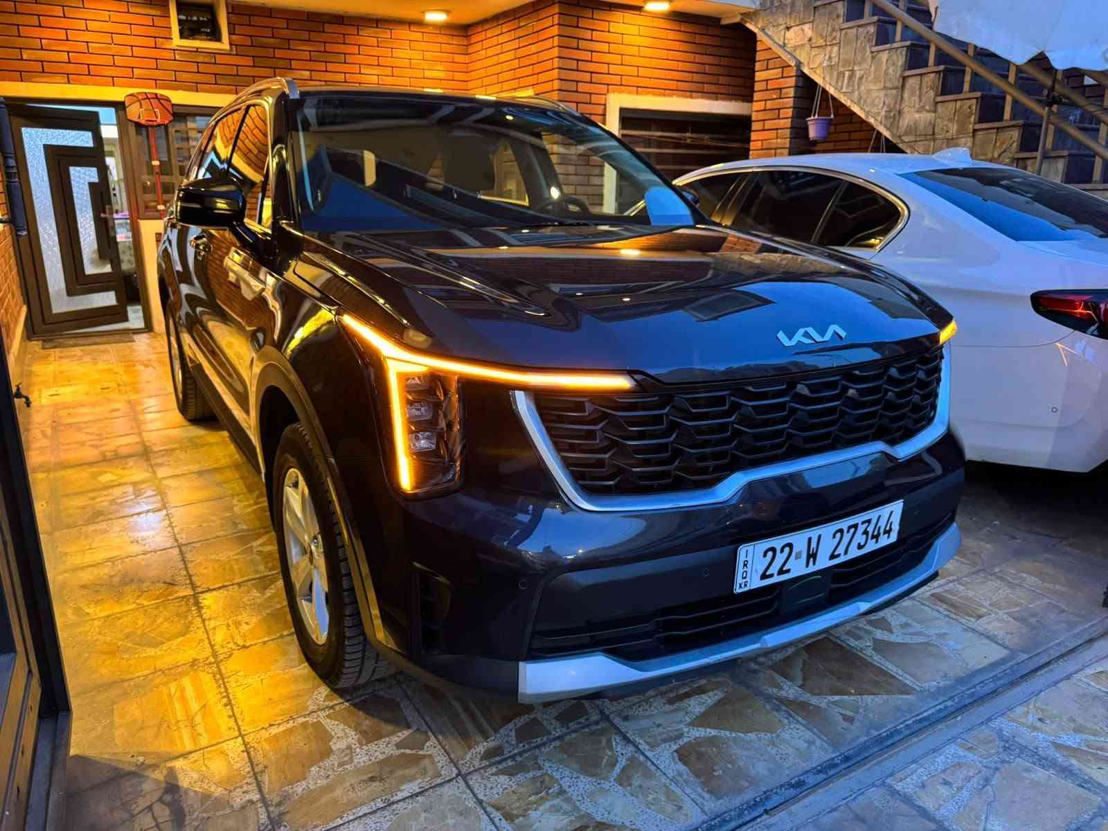 🔥 كيا سورنتو 2025 | Kia Sorento 4X | وارد أمريكي 🇺🇸

💰 السعر: 249 ورقة
📍 العنوان: بغداد – الدورة – شارع أبو طيارة
📞 للاستفسار: ***********

🚘 أنظف سيارة كيا سورنتو وارد أمريكي بالسوق!

إذا تبحث عن النظافة الحقيقية والمواصفات المميزة، هاي السورنتو تجمعلك كلشي تتمناه بسيارة عائلية حديثة.

✨ نظافتها نفس الزيرو، وحالة استثنائية تستحق المشاهدة!

المواصفات والتفاصيل:

▪️ الموديل: 2025
▪️ وارد أمريكي 🇺🇸
▪️ الفئة: 4X
▪️ دفع رباعي (4WD – Four Wheel Drive)
▪️ محرك 2500 سي سي
▪️ عداد المسافة 16 ألف ميل فقط
▪️ 7 راكب، مناسبة للعائلة
▪️ مكفولة كفالة عامة
▪️ تعديل PDR بمكان واحد فقط
▪️ تشغيل عن بُعد (Remote Start)
▪️ بصمة تشغيل ودخول ذكي
▪️ رادارات 360 درجة
▪️ كاميرا خلفية
▪️ إنارة LED أمامية وخلفية
▪️ مقاعد كهربائية
▪️ مقاعد أمامية مدفأة (Heated Seats)
▪️ شاشة إلكترونية متصلة وعصرية
▪️ أنماط قيادة متعددة (Drive Modes)
▪️ تصميم حديث ومساحة داخلية واسعة

💎 شنو يميزها؟

✅ نظافة نفس الزيرو
✅ من أنظف سيارات السورنتو الوارد الأمريكي
✅ تعديل PDR بمكان واحد فقط
✅ رقم أربيل باسمي الشخصي
✅ مواصفات عائلية متكاملة وموديل حديث

🔥 السعر: 249 ورقة فقط

📍 بغداد – الدورة – شارع أبو طيارة
📲 للاستفسار والتواصل ***********

Kia Sorento 2025 — النظافة، الفخامة، والمواصفات كلها بسيارة وحدة.

📌 السيارة تستحق المشاهدة، والمعاينة خير برهان. بغداد, العراق
