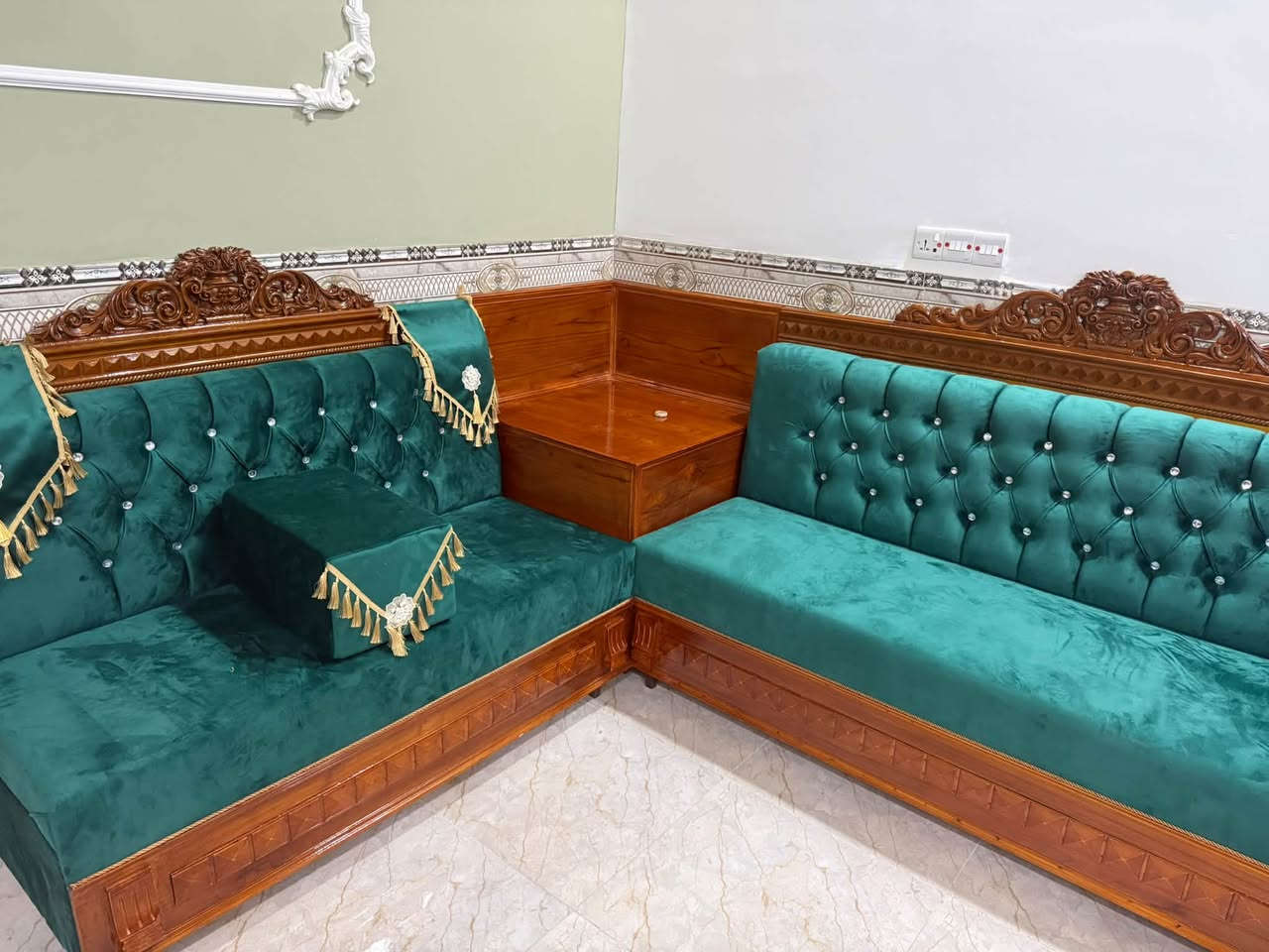 بسم الله الرحمن الرحيم
معمل حسين السدر 
نعمل حسب طلب الزبائن باحدث الموديلات المودرن والزان 
ع .ذي قار /قضاء الرفاعي /شارع الحسينيه مقابل دائراه الاحصاء قرب شركه برايم لتوصيل 
***********
