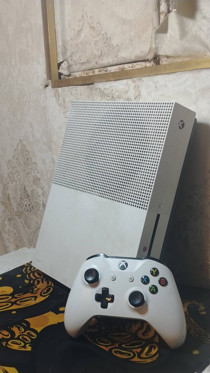 اكس بوكس وان اس للبيع
سلام عليكم
اكس بوكس وان اس
Xbox one S 
للبيع الجهاز كامل الملحقات
يده أصلية
واير تشغيل
واير HDMI
واير شحن يده
مع حساب يوجد العاب بداخله 
الجهاز غير مفتوح نضيف جدا مع ضمان سبوع كامل
السعر 170
العنوان بغداد البلديات
*********** 
يوجد توصل إلى كل محافظات العراق
🌹🌹
