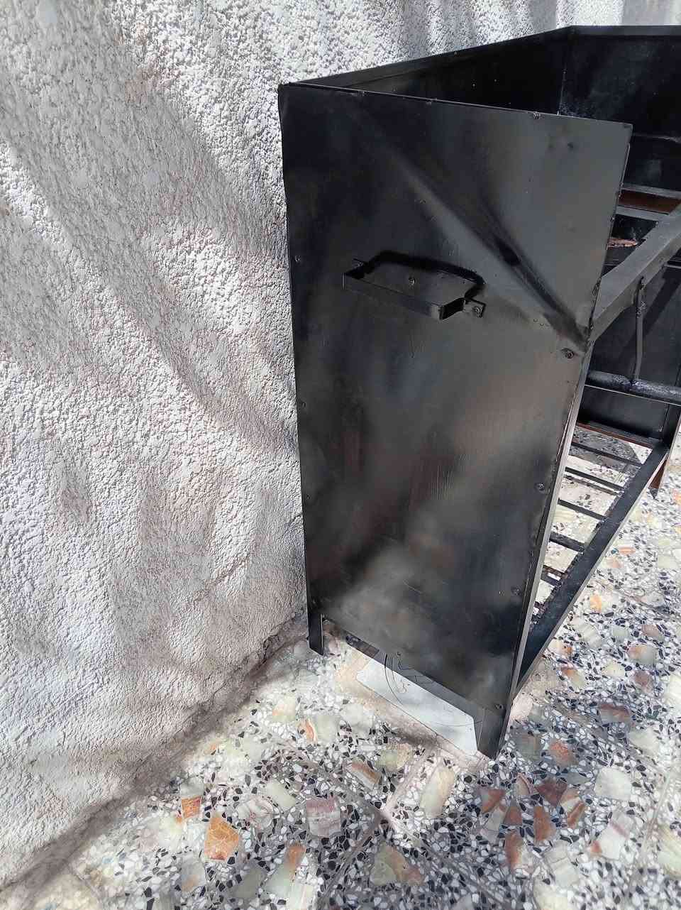 الطباخ لبيع ***********
