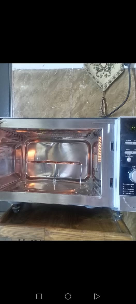 تواصل خاص فقط. مع ارساال صوره الغرض المطلووب. ماااتواجد تعليقات
اربيل

نص مكتوب في الصور:
- سرير نفر
- قاعدة صومية
- ميز شاشة راقي جدا ونظيف قياس ١٦٠ ٦٥ الف
- مجرات نظيفات ٥٠ الف