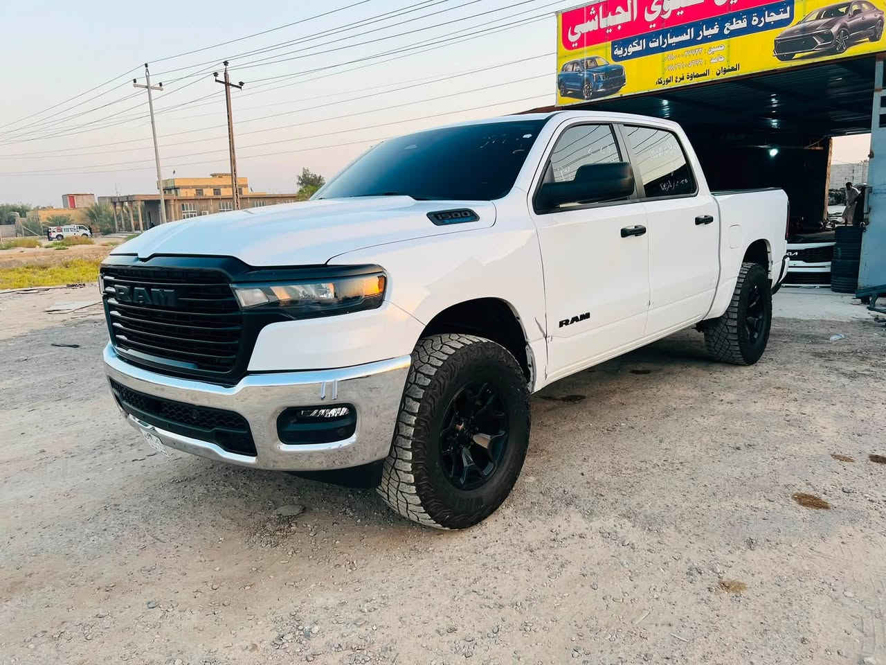 السلام عليكم ورحمة الله وبركاته
للبيع 

رام وارد أمريكي v6

باب طويل 

موديل 25

بدون رقم 

تترقم جميع المحافظات 

السعر 275$

حادث موضح بالصور

للاستفسار 

***********

نص مكتوب في الصور:
- حسين جميل
- 2026/2/26، 10:29 م