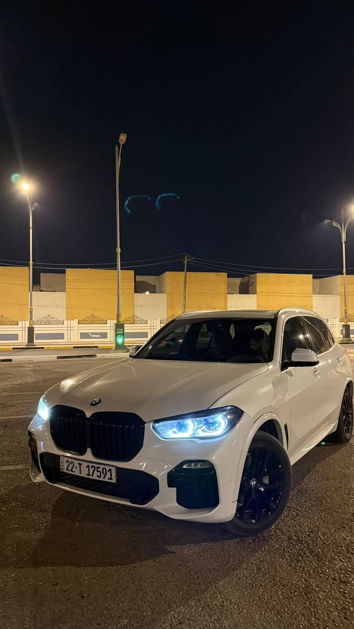 المحرك والأداء: 6 سلندر TwinPower Turbo (سعة 3.0L) - دفع خلفي (sDrive) - جير أوتوماتيك 8 نمر.
 المواصفات الخارجية: بانوراما - أضواء LED ذكية - بصمة دخول وتحديد وضعيات قيادة - رينجات أصلية.
 الداخلية والراحة: كشنات جلد كهرباء مع حافظة ذاكرة (تدفئة/تبريد) - شاشة كبيرة مع Apple CarPlay - عدادات ديجيتال.
 الأمان والسلامة: رادار أمامي - حافظ مسار - نقطة كوراء - كاميرات مع حساسات كاملة.
 الحالة العامة: وارد أمريكي (شاصي وسنتر بشرط الفحص - ذكر حالة الحادث) - أوراق وسنوية جاهزة.@
مكاني كربلاء كتاب تظليل بيها
السعر 350 ورقه وبيها مجال
للاستفسار الاتصال على الرقم ***********
