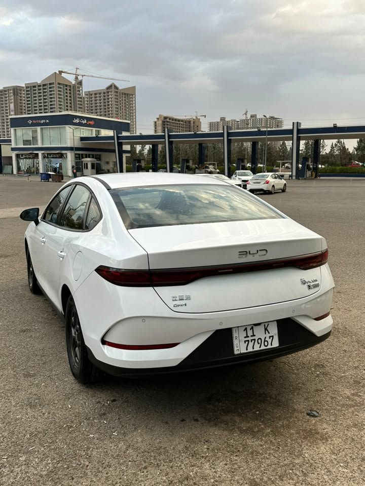 السلام عليكم byd كن بلاص
ماشية ع محرك 9000km
السياره نظيفة حيل عده رصعه خفيفه بل جاملغ جهة السايق 
غراضها كلها وياها الشاحنه ممستخدمه لان بلمجمع موجود شاحنات + كاعيات طباكه مال byd  اي كلوب ممشتغل بيها  السعر 19.500 
***********
