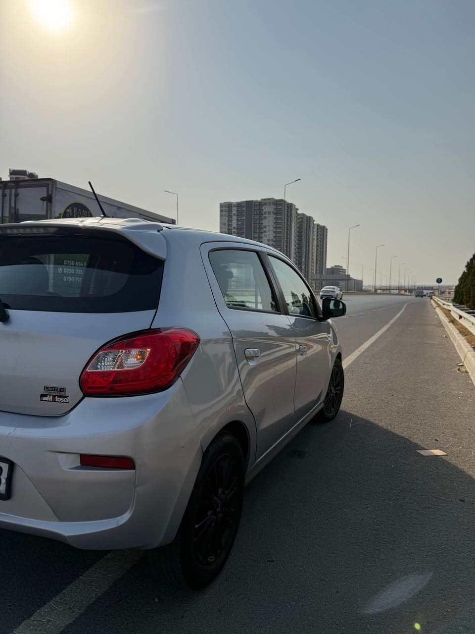 Mirage 2020 (limited edition) sport

میراج فول مواسەفات ✅
کوشن هیتەر✅
ئاوێنە کارەبای✅
سپۆرت✅
هەر چوار جام کارەبای✅
تعدیل سورعە✅
تەحەکوماتی سەر سوکان کامل✅
ویل و ئاوێنە ڕەش بیلادی دێ✅
٣پستن✅
کامیرە✅
سکرین تەچ✅

سەیارەکە ٣ پارچەی بۆیاخە بێ ناوگرتن 
84 mile ڕۆشتوە

هەمو گیانی سەیارەکە بە شەرت بێ کێشەیەو بێ مەسروفە 

بۆ زانیاری زیاتر پەیوەندی بەو ژمارەوە بکەن
*********** أربيل, العراق
