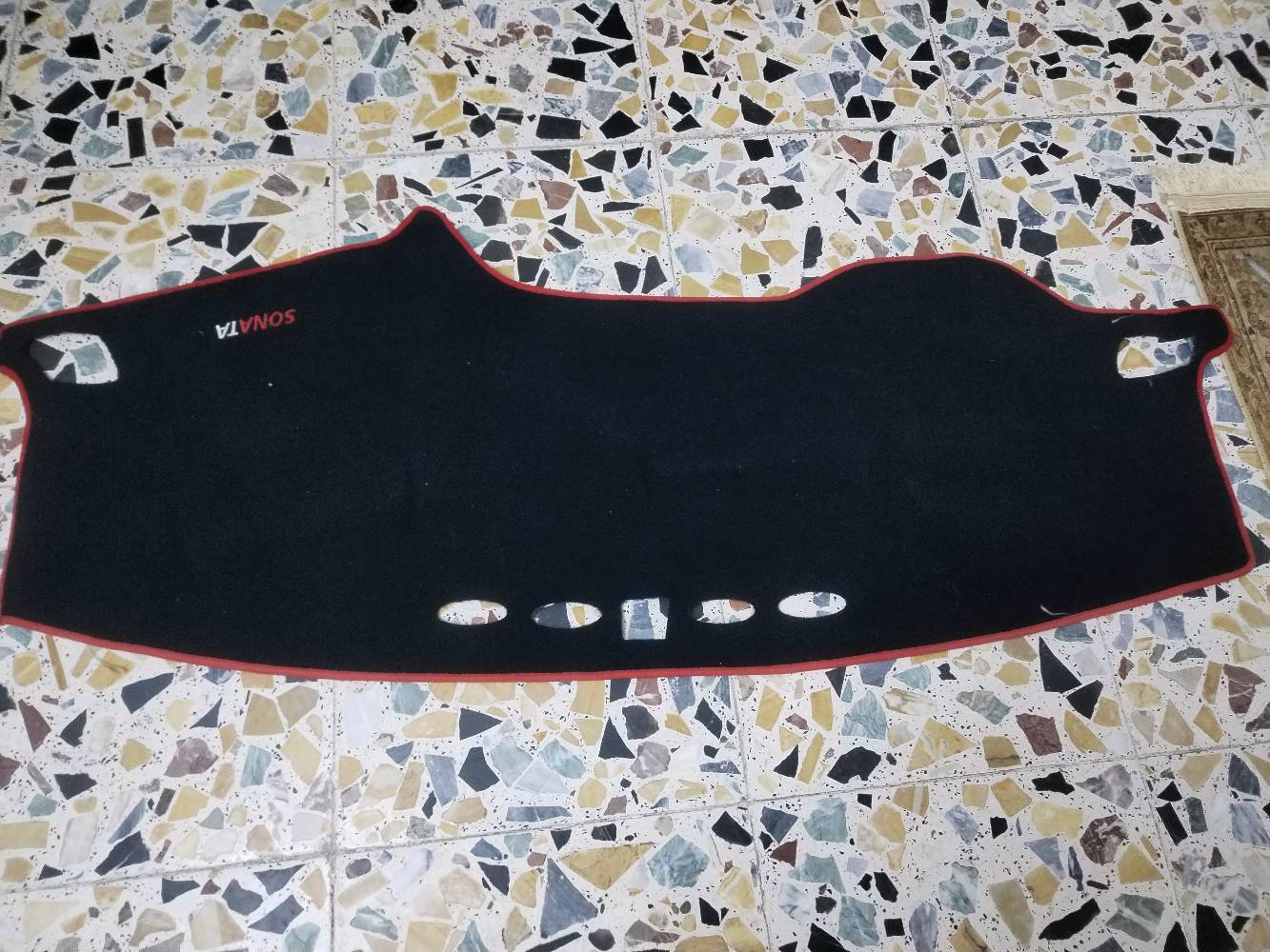 سلام عليكم للبيع فرشات دشبول كورلا وسوناتا والنتره كلهن ب20الف للتواصل *********** فقط واتساب موجود 
