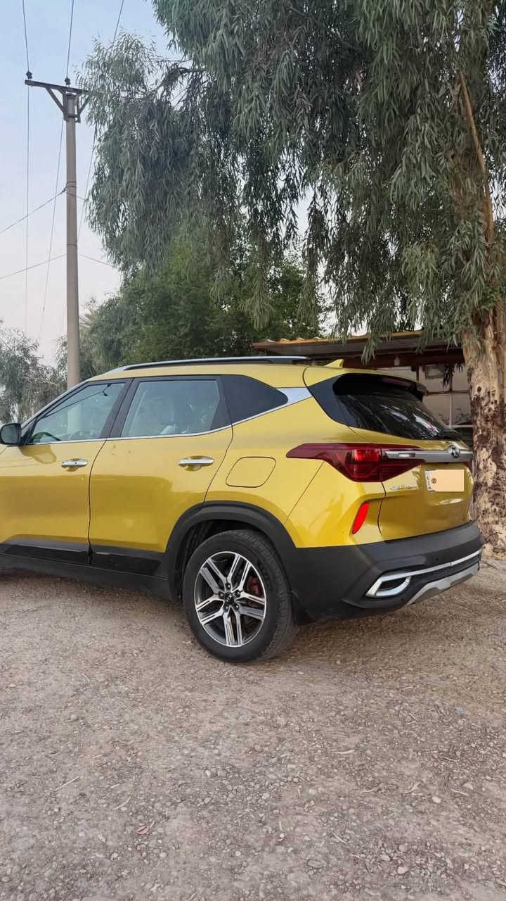 � للبيع فقط 🔥
🚘 Kia Seltos Turbo AWD 2021 – وارد أمريكي

✨ كروس أوفر رياضية • محرك تيربو قوي • دفع رباعي • فول مواصفات ✨
━━━━━━━━━━━━━━━

📊 الموديل: 2021
🇺🇸 الوارد: أمريكي
⚙️ المحرك: 1600cc Turbo
🛞 نظام الدفع: AWD (دفع رباعي)
📈 الممشى: 122 ألف كم

━━━━━━━━━━━━━━━

💎 أهم المواصفات:

✅ محرك 1.6 تيربو قوي واقتصادي
✅ دفع رباعي AWD
✅ رادار أمامي
✅ نظام مراقبة النقطة العمياء (Blind Spot)
✅ شاشة كبيرة تدعم Apple CarPlay و Android Auto 📱
✅ شاشة عدادات رقمية (Digital Cluster)
✅ نظام صوت BOSE الأصلي 🔊
✅ داخلية جلد فاخرة
✅ تبريد المقاعد الأمامية ❄️
✅ تدفئة المقاعد الأمامية والخلفية 🔥
✅ تدفئة المقود 🔥
✅ تشغيل بصمة + دخول ذكي (Smart Key)
✅ فرامل إلكترونية (Electronic Parking Brake)
✅ Auto Hold
✅ مثبت سرعة مع تحكم من المقود
✅ فتحة سقف (Sunroof)

✔️ جاهزة للفحص شرط الفحص
✔️ المحرك والكير بحالة ممتازة
✔️ جاهزة للاستخدام مباشرة

━━━━━━━━━━━━━━━

📍 الموقع: ديالى 

📞 ***********
📲 واتساب / اتصال
