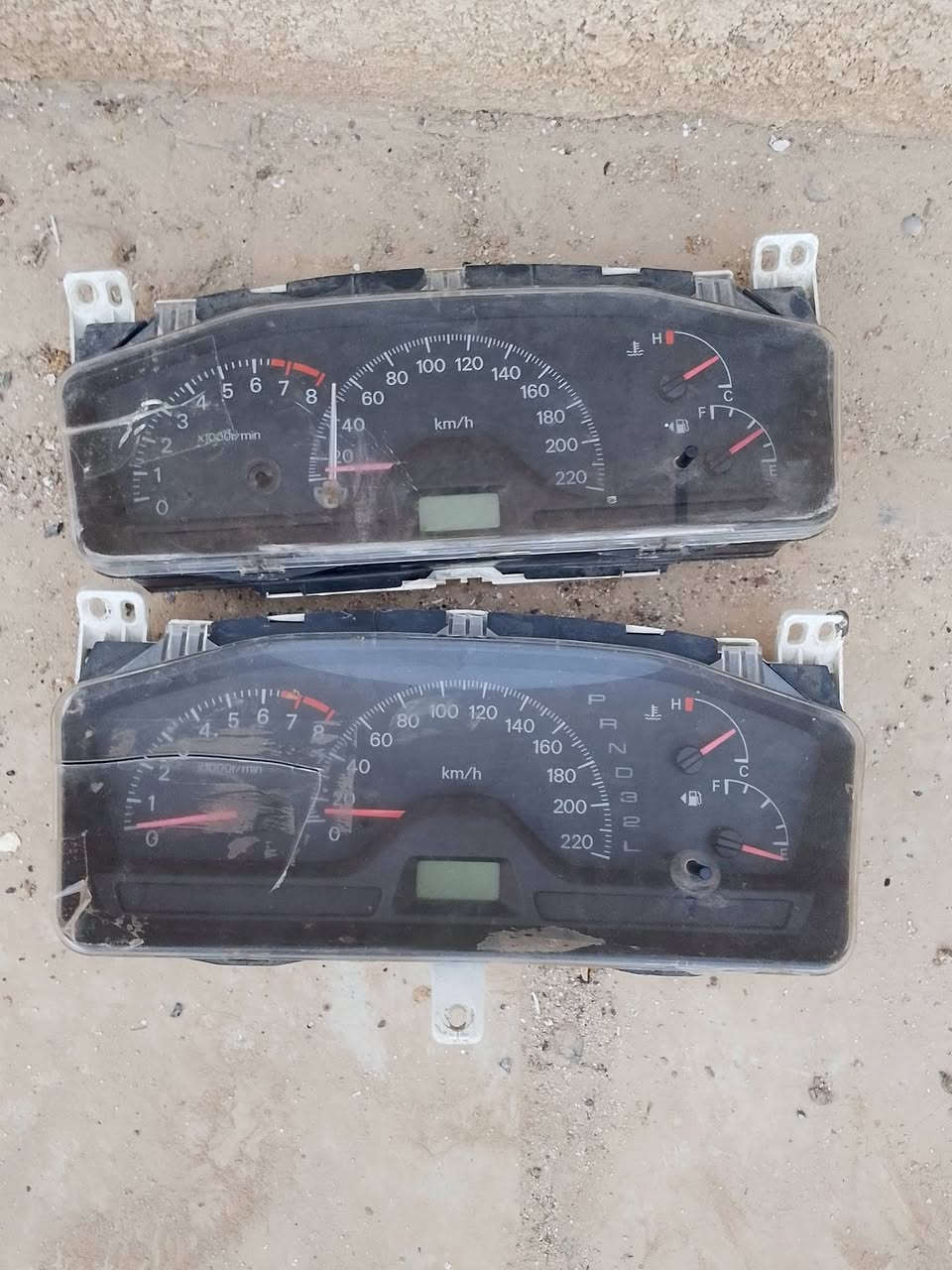 السلام عليكم عندي غراض مآل لانسر بومة للبيع
