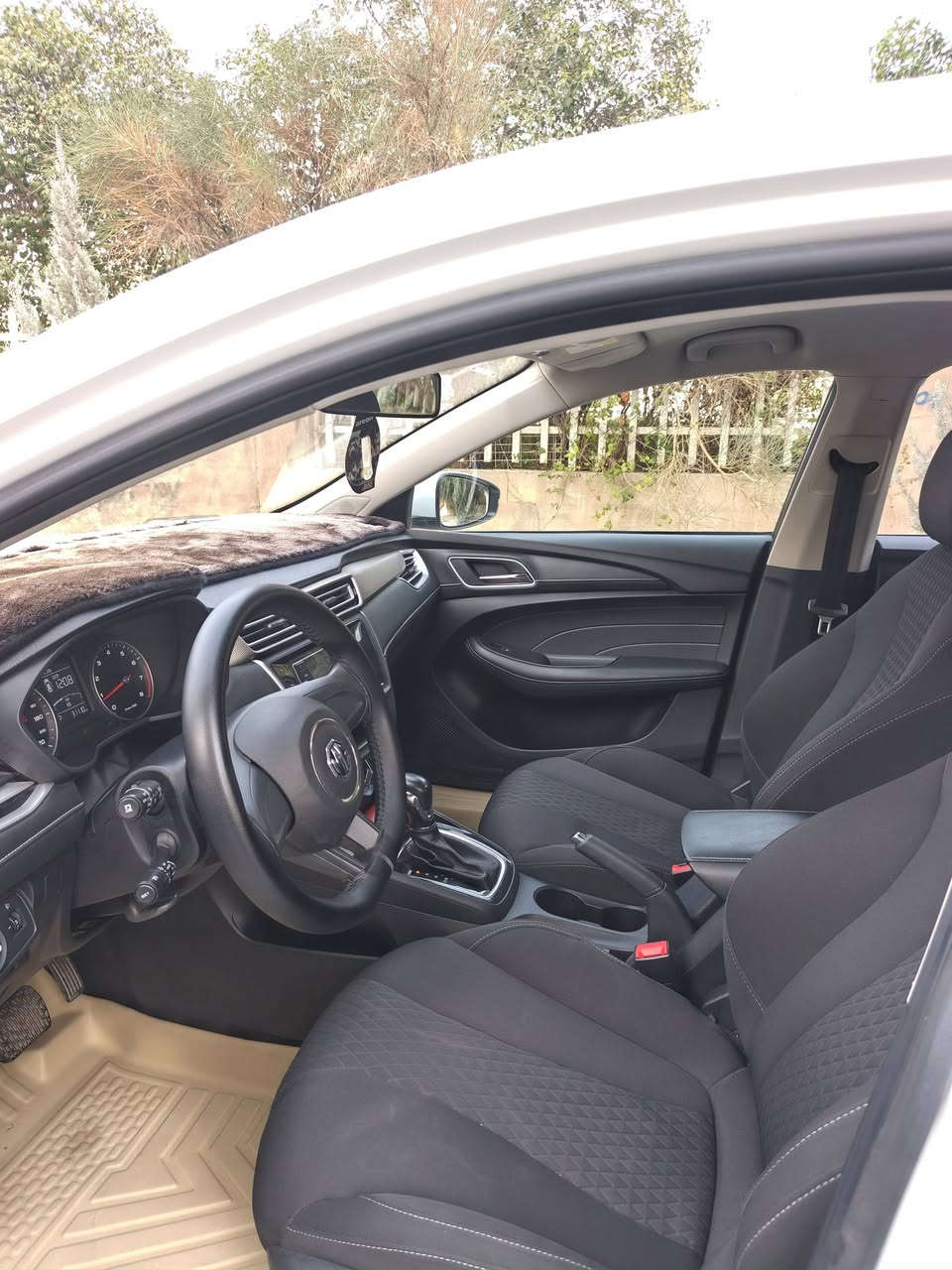 mg5 model 2023
31000کم ڕۆشتوە
دەرگای سەکن بۆیاخە لەگەڵ نیو دۆسەی
***********
***********

نرخ/ ٩٠$ معامەلە
