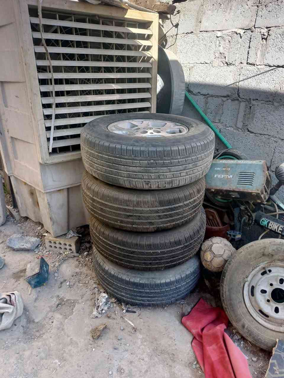 لا تفاصيل • قطع غيار • سيارات