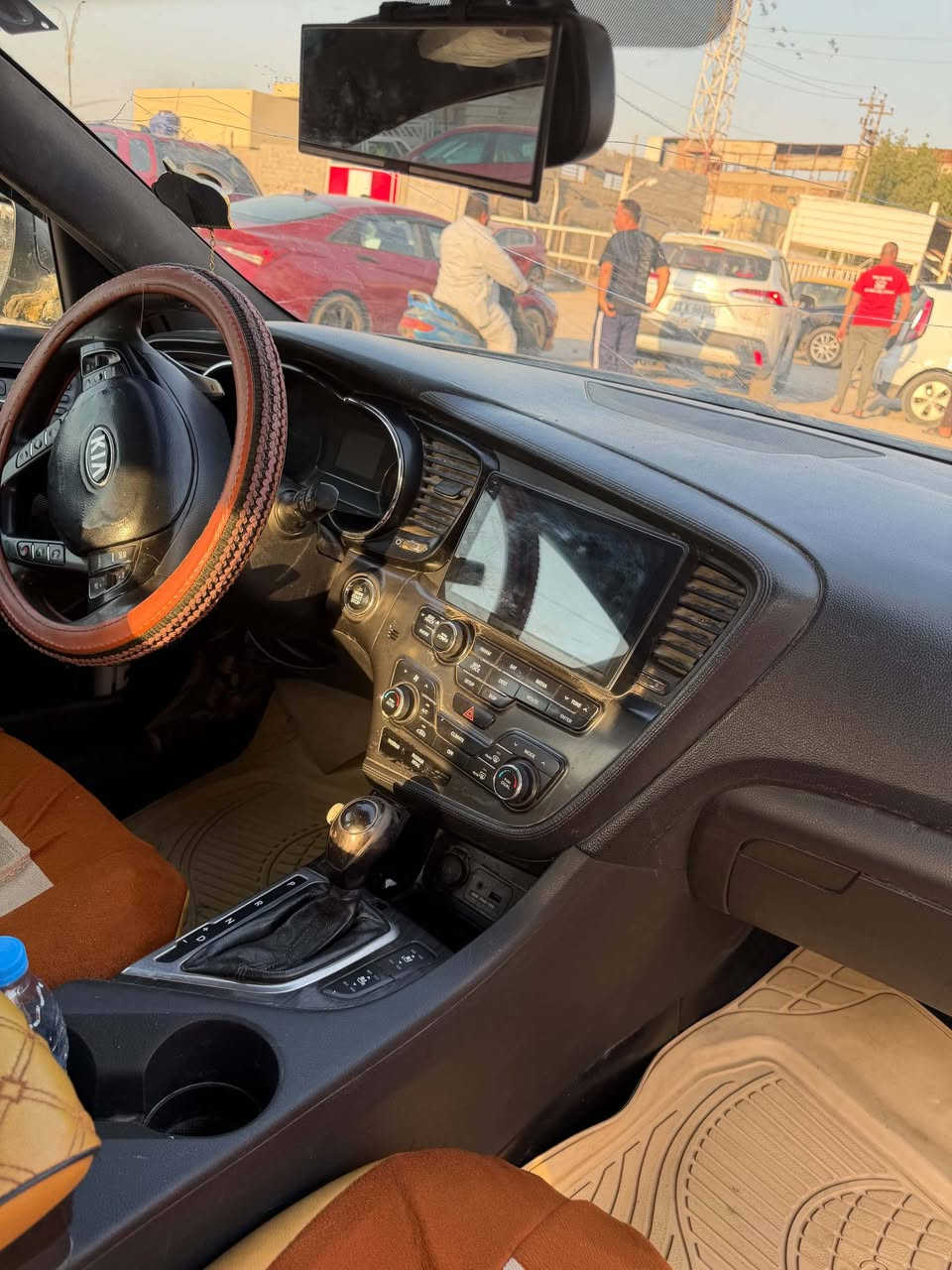اوبتما موديل 13 امريكي رقم بغداد انكليزي سياره جاهزه وكامل مواصفات مصبوغه احزام بس هيه موحزام نضيفه وجاهزه ب90وبيه مجال اتصال ***********
