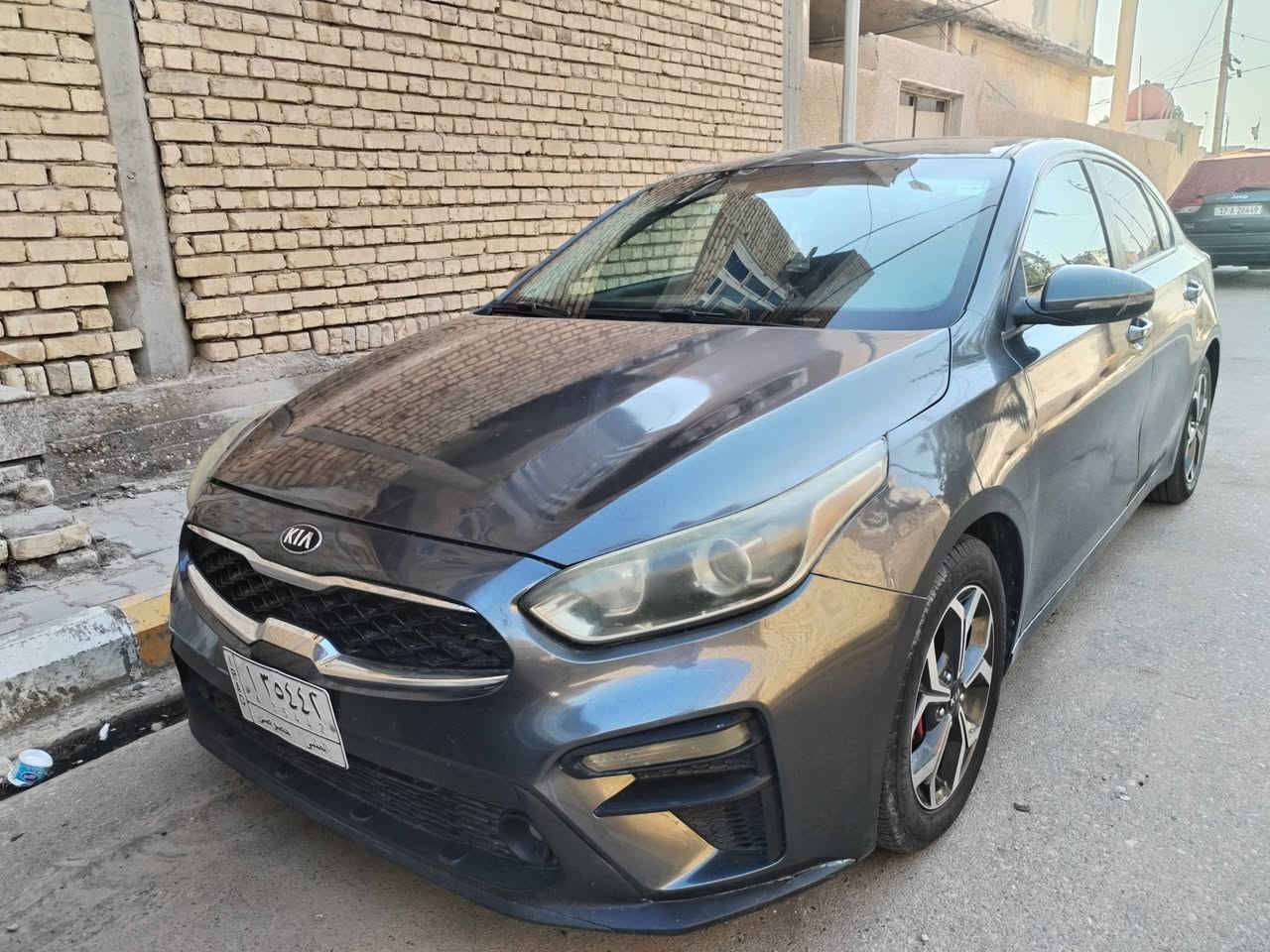اكيه فورتي موديل 21 مرقمه معوقين وكاله عامه بس المشتري بيبان وجاملغ صبغ بدون عابر  مكينه 2000 سعر ١٢٠ وبيه مجال مكانه بل رميثه وحاضر الطيبين   تبريد حداديه مكينه مكفولات *********** //***********
