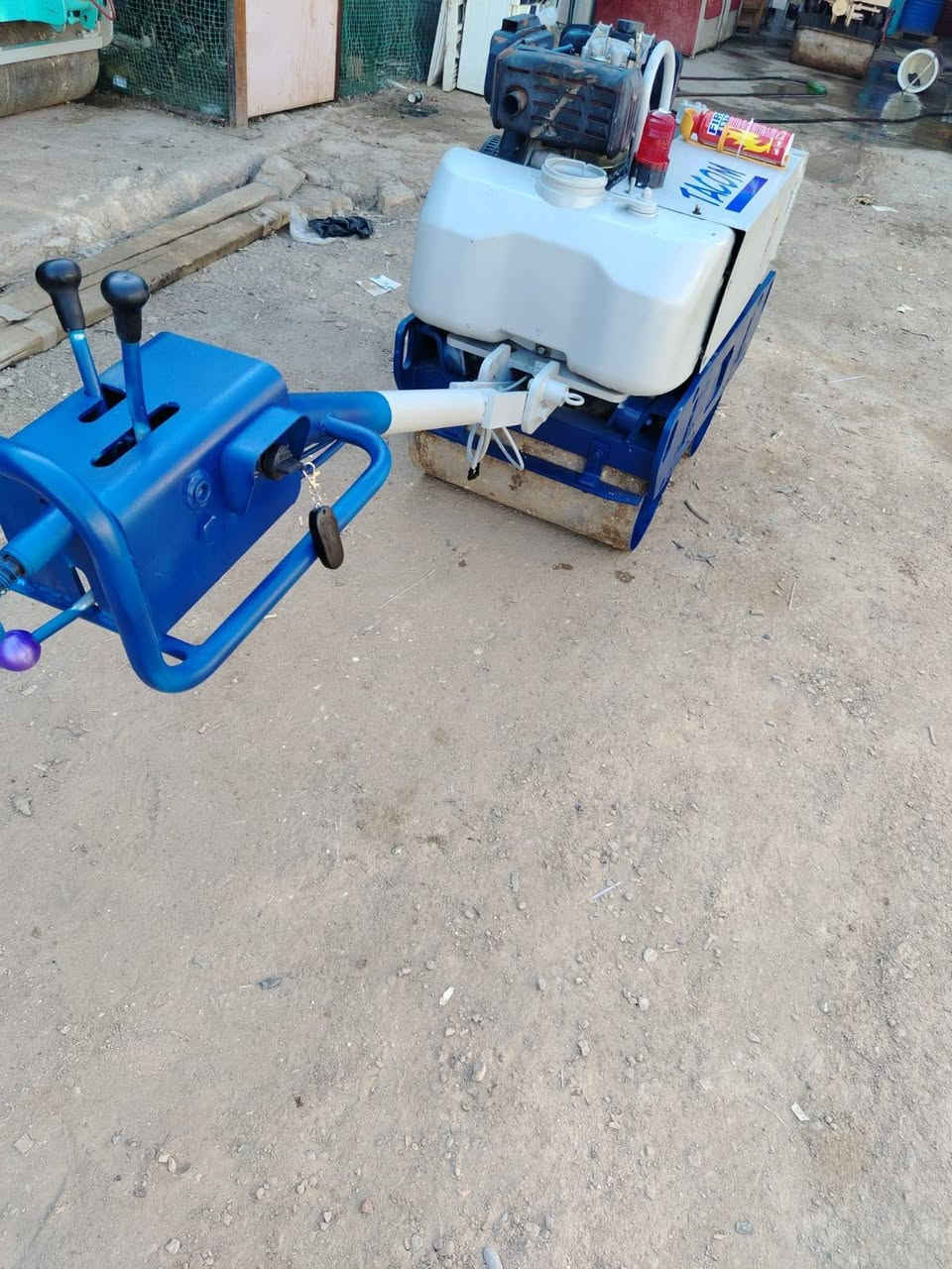 اتصل او واتساب وبيك خير وتدلل ***********/////***********
حادله يدويه تاكوم ياباني 
وزن ثلاث ارباع الطن  750كيلو 
عرض 70سنتمتر 
قماجي جدد 
باتري جديد 
محرك كاز 13حصان 
تشغيل بصمه عن بعد  وسلف وهندر 
سيفتي طفايه حريق لافته 
حادله نضيفه جدا 
جاهزه للعمل 
مكاني واسط الكوت مركز المدينه الحي الصناعي اي استفسار اتصل او واتساب وبيك خير وتدلل ***********/////***********
