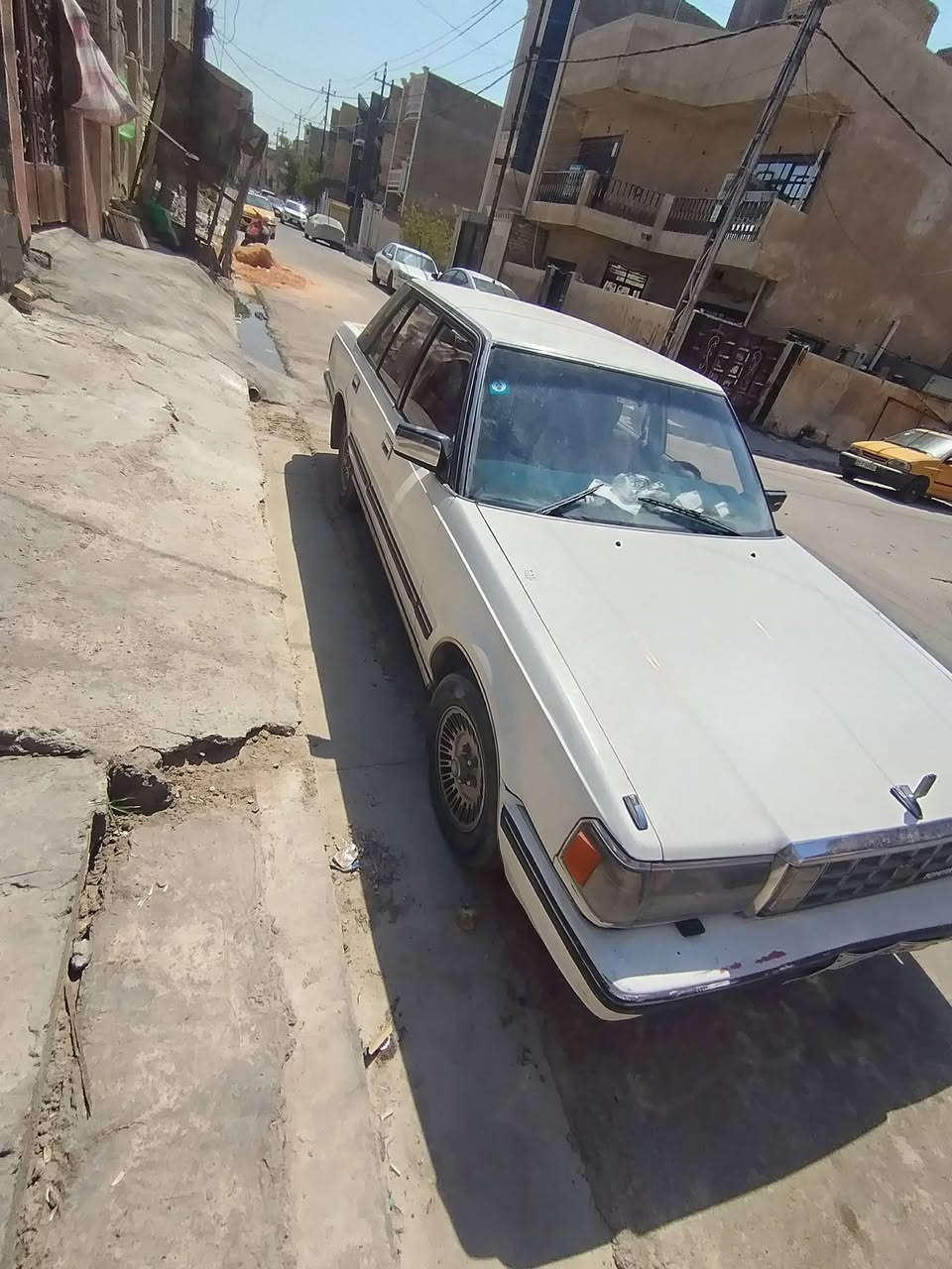 سوبر موديل 1987سياره كلها بلاديه محرك5m رقم السياره بغداد وحلو يعتبر مميز الشراي فقط يتصل ***********
