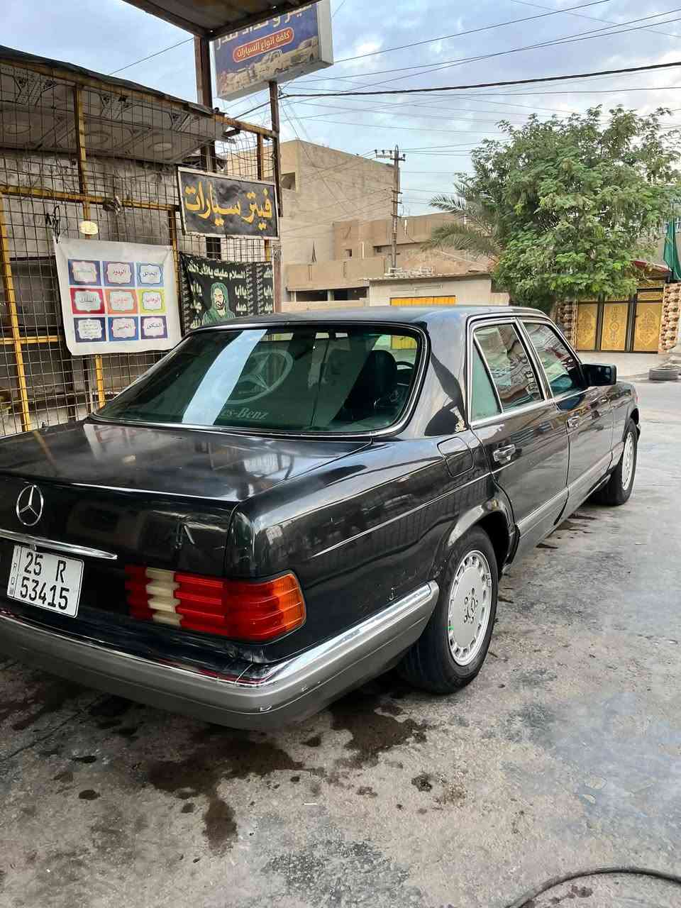 مرسيدس ١٩٩١ • اسود • باسمي مداور