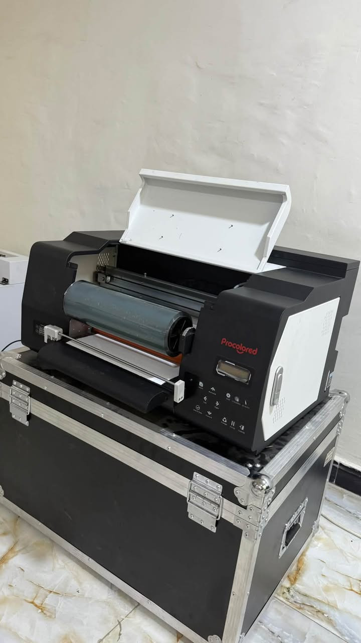 طابعه uv dtf
عدد 4
وحده جديده ما مفتوحه كلش 
3مستخدمات قليل الرول مال الشركه ما مخلص  
النضافه 100‎%‎
جاهزات من كلشي 
وياهن شاشه للطباعه يعني ما تحتاج حاسبه 
وياهن سيت الحبر مالتهن والرول 
البصره -كرمة علي 
***********
