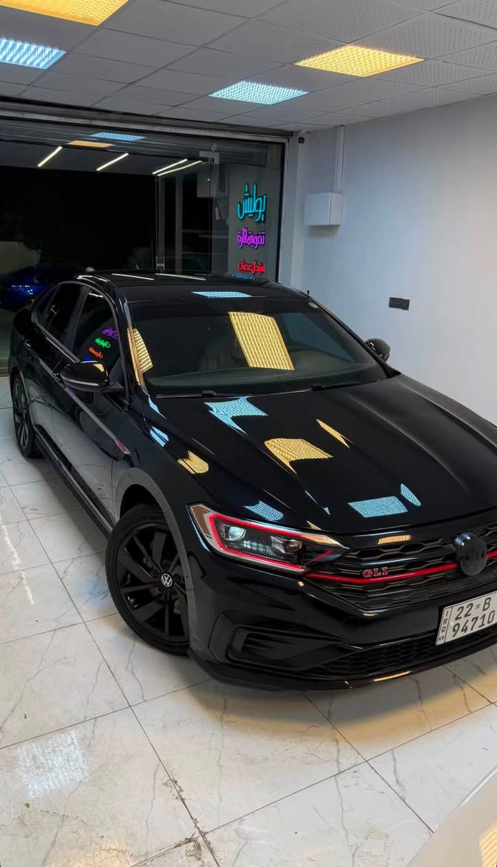 السلام عليكم
VOLKSWAGEN JETTA GLI  2021

المواصفات:

-مكينة 20 توربو 🚀🔥

-تبريد منفصل

-داخل كاربون فايبر حقيقي

-كير دبل كلج 7 نمرات

-انارة محيطية بلادي متغير 12 لون

- سستم صوت 

-مري هيتر 

-حساسات اماميه ونقطة عمياء 
_ حساسات خلفية وتوقف مباشر 

-4 وضعيات قيادة 

-شفتات بلستيرن

-كشنات تدفئة   

-هاند بريك بصمة

-نقطة عمياء

-اوتو لايت

-اشاير بلمري

-تنبيه تصادم
كاربلاي واندرويد اوتو 
تخم تايرات جديدة 
بولش جديد 

لد لايتات متغير حركات واللوان

وبعد بيها هواي مواصفات 
حادثها جاملغ وباب سائق سطحي بدون دواخل ولا ايرباك 
وشفة بانيد وقعطتين كلير صبغ فقط 
السيارة مسويلها ادامة كاملة جاهزة من كل النواحي 
تضليل صالح لمدة سنة اربيل 
رقم اربيل 
للاستفسار 
***********
