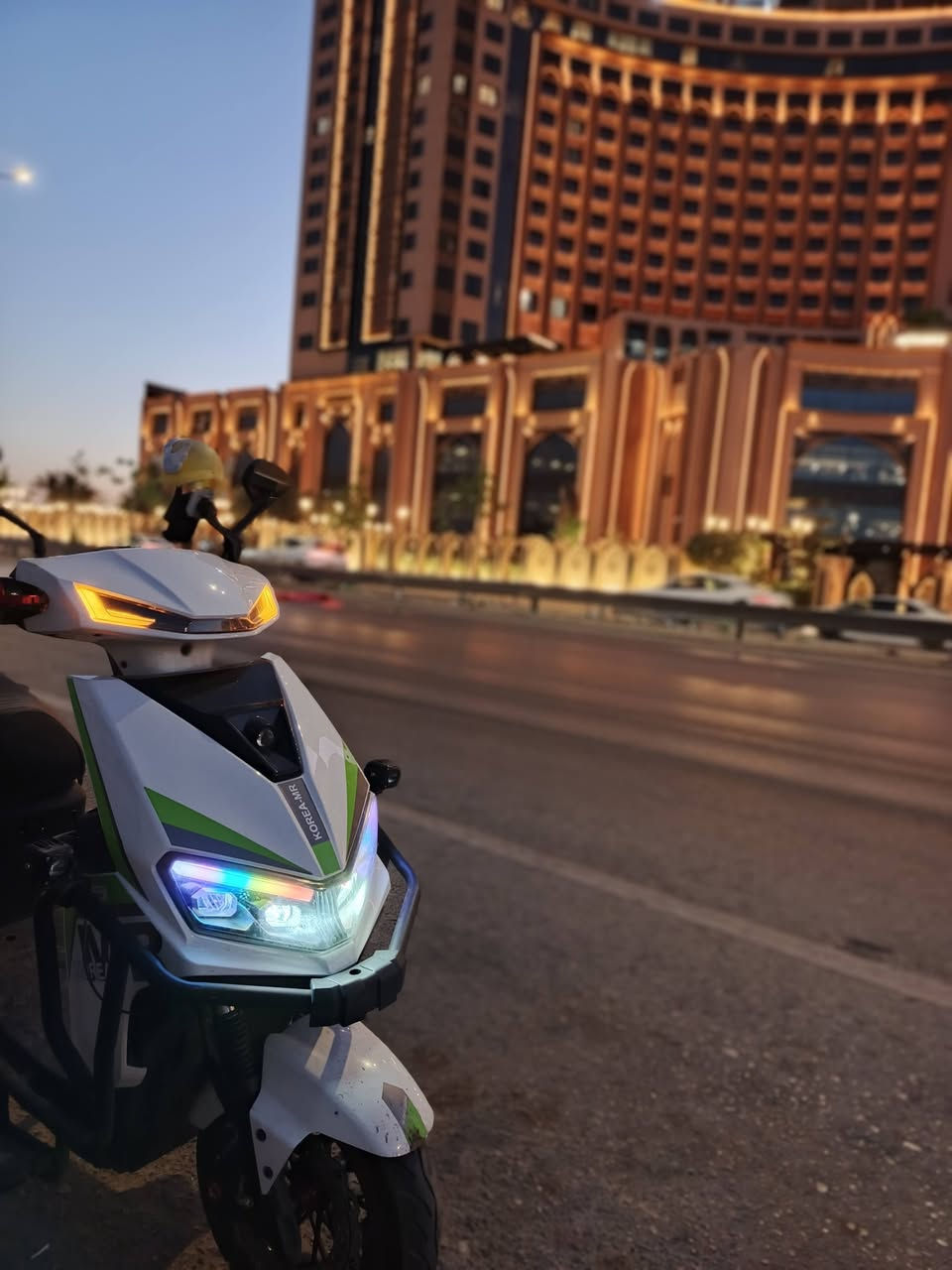 سلام عليكم 
موديل ٢٠٢٥ 
٦باتري 
سعرها ٤٥٠ الف 
عنوان بغداد /الدورة /شارع ٦٠
رقم ***********واتساب 
للراغب بل شراء بيها مجال بسيط 
ونضافتها شوفت عينك مابيها شخط
