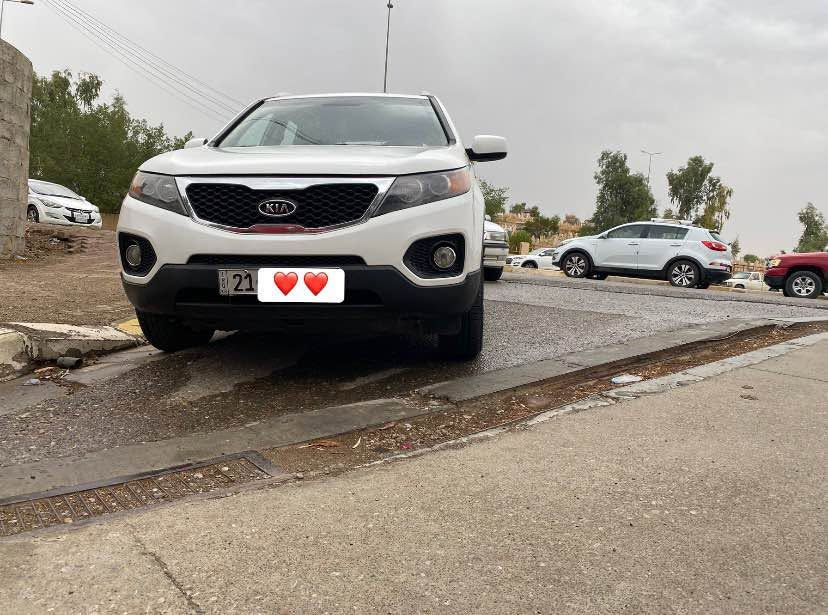 سورينتو ٢٠١١ • ٢٩٠ الف • بنزين