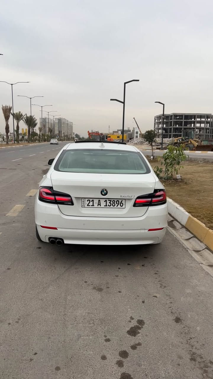 السلام عليكم
‏BMW2010 /f10/523i/n52
خليجي وكاله العروش 
6سلندر تنفس طبيعي نوزل قصير المرغوب 

مواصفات السياره
1_بصمه
2_شاشه
3_سلات
4_داخل بيجي جلد
5_تبريد قطعتين فان منفصل
6_مري شفط قلاب
7_تحكم ستيرن
8_بردات عدد5وحده كهرباء
9_سايد بريك كهربائي
10_مستشعرات وحساسات أمامي خلفي 360درجه
11_اوتو هولد
السياره خير من الله 
بيها طخه هلال الجاملغ امامي 
وبيها بلكصه بين السلايت وبين الجامه الاماميه كد شبر 
مو حادث 
 رقم سليمانيه
مكان السياره _بغداد حي الجهاد
السعر 155وبيها مجال
***********
