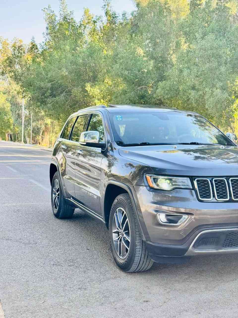 الــــــــــسعر 165$.      ***********

جيب ٢٠٢٠  لمتد 
رقم بغداد س محرك3600
امريكي حادثها جاملغ خلفي مبدل القبق الخارجي   وبابين كلير سونار مرفق 
بدون ارباك 
بجم كبس
بنوراما
بصمة بيبان 
بصمة تشغيل 
تشغيل عن بعد
جنطة كهرباء
كشنات امامية كهرباء 
ستيرن كهرباء تدفئه
شاشه جبيره 
كامره خلفيه
حساسات 
ماشية 155 الف كيلو 
رادار جانبي
وبعد بيها مواصفات 
مكاني بابل مسيب
***********الماسنجر مغلق متواجد اتصال او واتساب 
بيع او مراوس
