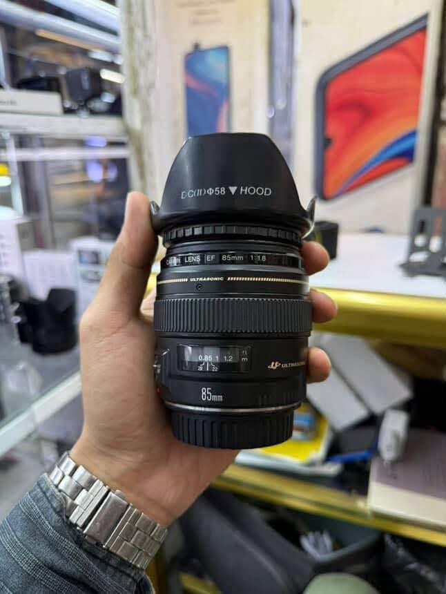 سلام عليكم ❤️‍🔥
كانون 750 نضيفه 
ملحقات 📌
‏📌عدسة 85 ثابت فتحه 1.8 نضافه 90‎%‎
📌 بطاريات عدد ثنين 
📌 شاحنه عدد ثنين 
📌 حزام كتف 
📌رام 16 كيكه 
📌جنطه زغيره 
كل الملحقات مع الطيارة الدرون بسعر مناسب جدا 
للأستفسار ***********
