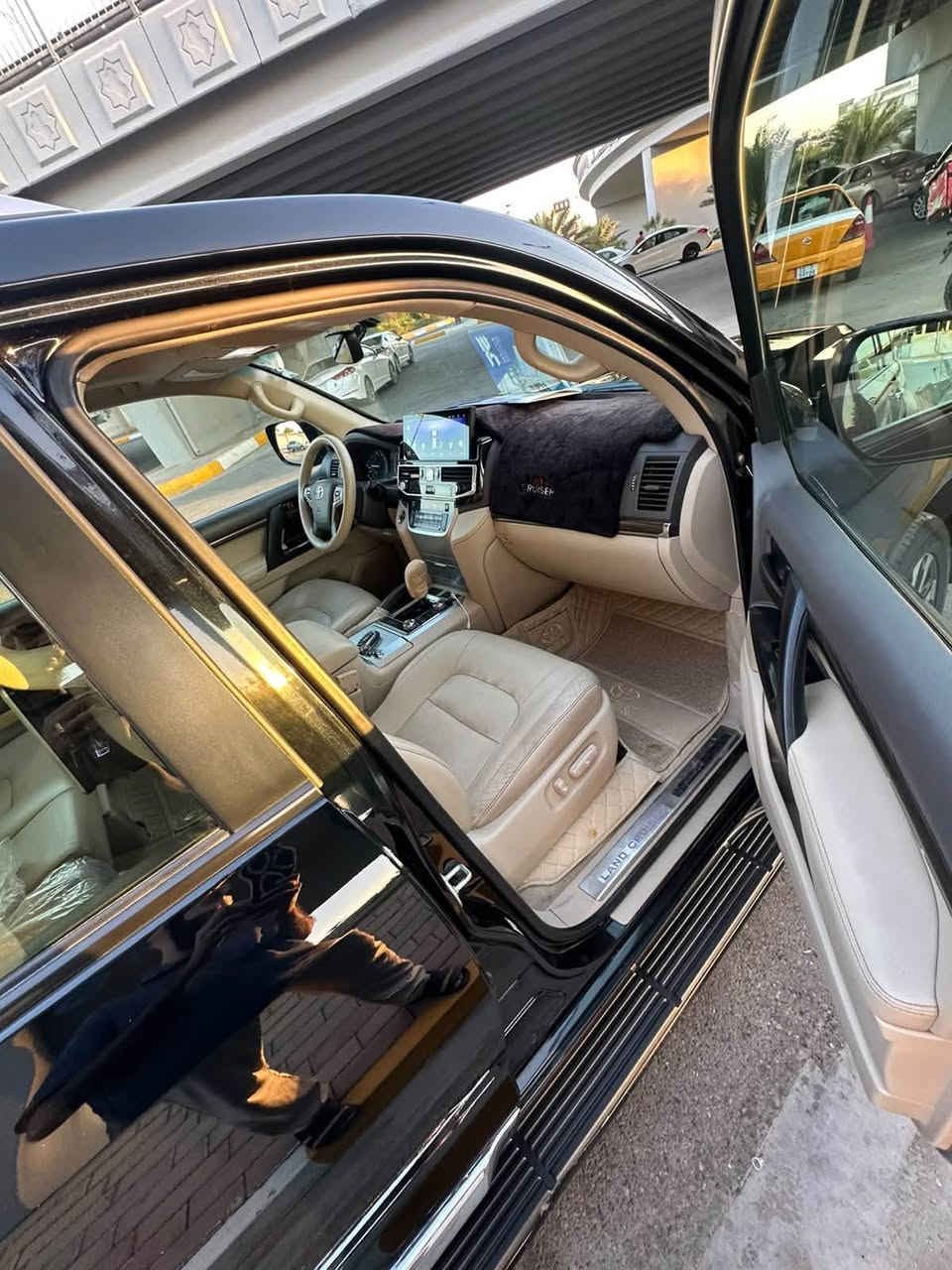 لاندكروزر ٢٠١٩
رقم دهوك 
شركه ساز فول مواصفات
ماشيه ٢٠٠ الف كيلوا حقيقي
***********
السعر 46$ وبيه مجال
محرك 6 سلندر
المكان الرمادي
