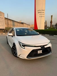 سَــلام عليكم حبايب 🤍  كورولا للبيع موديل 2025 ماشيه 25 الف مكفوله كفا...