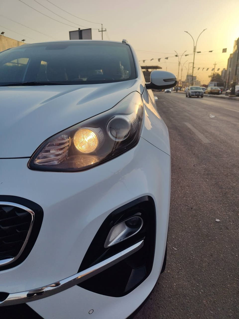السلام عليكم 
كيا سبورتج خليجي موديل 2019 شكل 20 
مكفولة مكينة 2000 دوش المرغوب ماشية 57 الف تبريد بيانو ثلج قطعتين داخل لونين كشنات جلد و كهرباء بصمة تشغيل بصمة ابواب اشاير ترحيب شفتات ستيرن جهتين سايد بريك بصمة حساس امامي وخلفي مانع منحدرات اشاير بالمري يدات ودوسة كروم أوتو هولد 3 انضمة قيادة 5 ويل كب منظومة زنون ارقام وسنوية جدد.. مكان السيارة حي التراث قرب تقاطع درويش 
السعر 197 وبيها مجال بسيط 
***********
