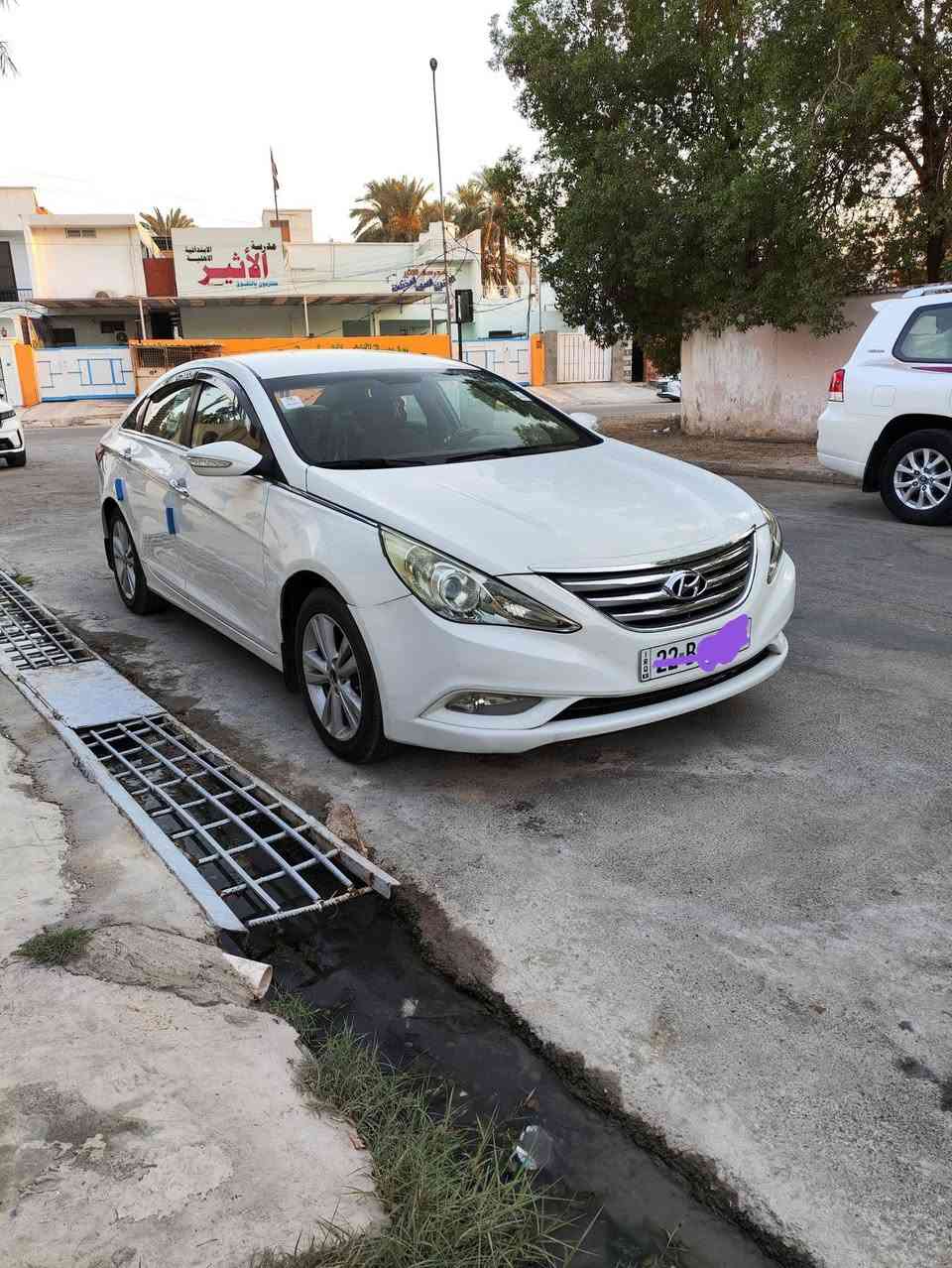 سوناتا 2011 محرك 2000 دوش خليجي صبغ عام اثر جفية بدون دواخل تكم شاصي نضيف
معلي كازكيت صفر دوانز ممشى 104 الف كيلو 
رقم اربيل كامل
 هزة لل 27 او سنوية لل٣١  تحويل مباشر 
تخم تايرات جديد حدادة جديدة 
تبريد تدفئة
 منضومة تبريد محرك كاملة جديدة 
مجاول بلكات نوزلات ادامة 
مناقصه برغي 
مكانه ديالى بعقوبة 
سعر 85ورقة بيه مجال بسيط 
*********** 
المهجومة ب٧٥ صارف عليه هواي

