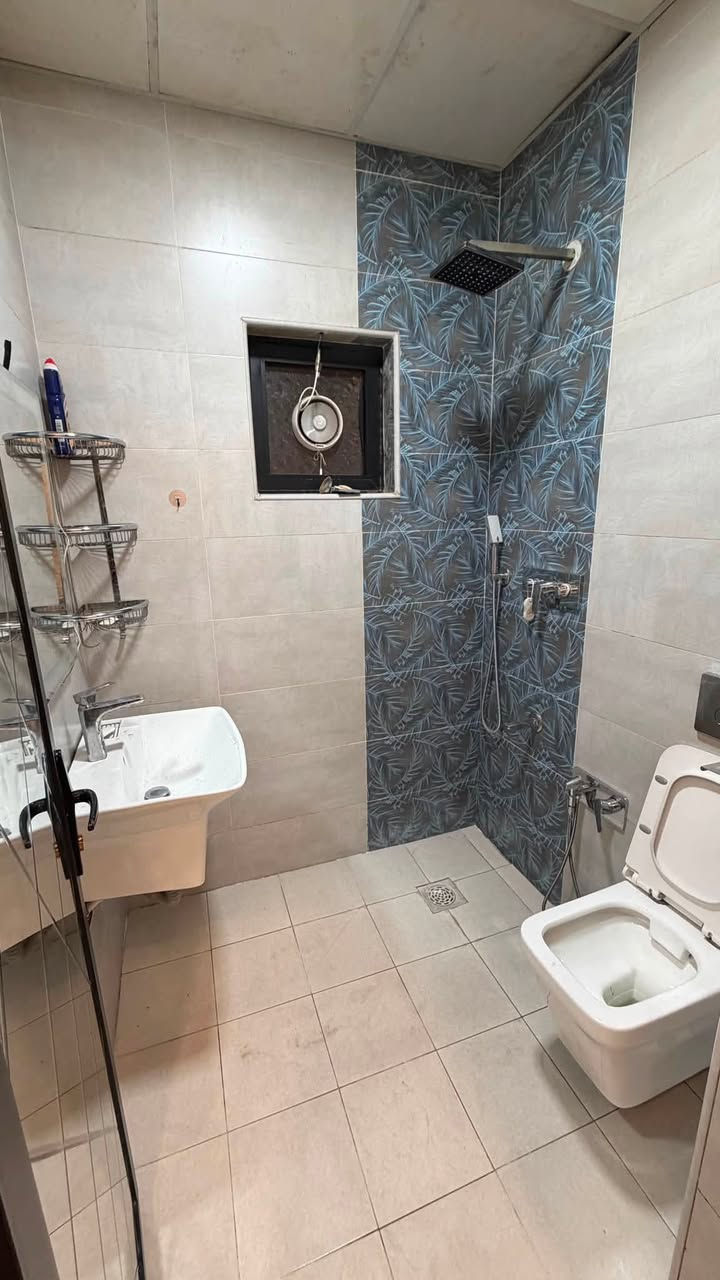 بمـشـتـمـل للإيـجـار ( مشتمل نضيف جداً ) (طابق اول )
📍 السيديه - الضباط - قرب شارع المركز 

🔷مساحه 150m
🔷غرفتين نوم 
🔷  صاله
🔷مطبخ 
🔷خدمات صحيه
🔷 سعر : 700 الف قفل 
______________________________________

‎للاستفسار اكثر : ***********
