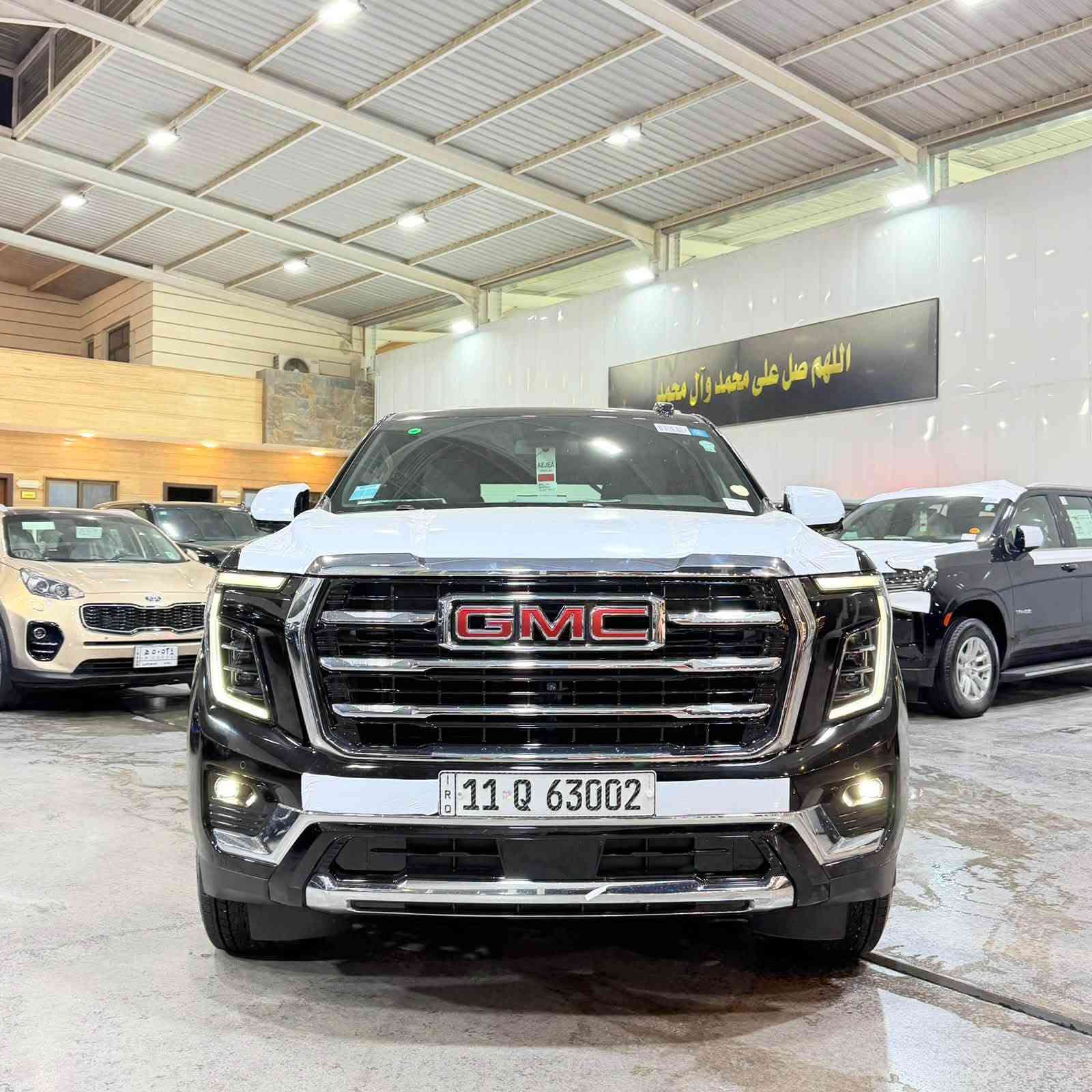 سلام عليكم

جمسي يوكن الفيشن 2025 

ا GMC Yukon ELEVATION 2025 

 خليجي وكالة المنصور 

 ماشيه 7 الف  

 موديل 2025

 حجم المحرك 5.3 V8 

 مفتاح التشغيل بصمة  

 تشغيل عن بعد 

 دفع ثنائي RWD

حساسات أمامية 

حساسات خلفية 

لايت زينون + LED 

 دخول بصمة ذكي 

 حجم الاطار R20 

 اشارة في المرايا الجانبية وكهرباء 

 ا ABS 

 دشبول شاشة ديجيتال 

 شاشة Apple Car play 

 سماعات سستم صوت شركه BOSE

 كاميرا دوارة 

لانارة الداخلية LED  

 مثبت السرعة Cruise 

 المودات والاوامر الصوتية 

 ا Bluetooth / T YPCE 

مخرج منفذ الطاقة 

السياره بعدها بحاله الزيرو
رقم بغداد 

مكان السياره بغداد البياع 

واي استفسار***********
