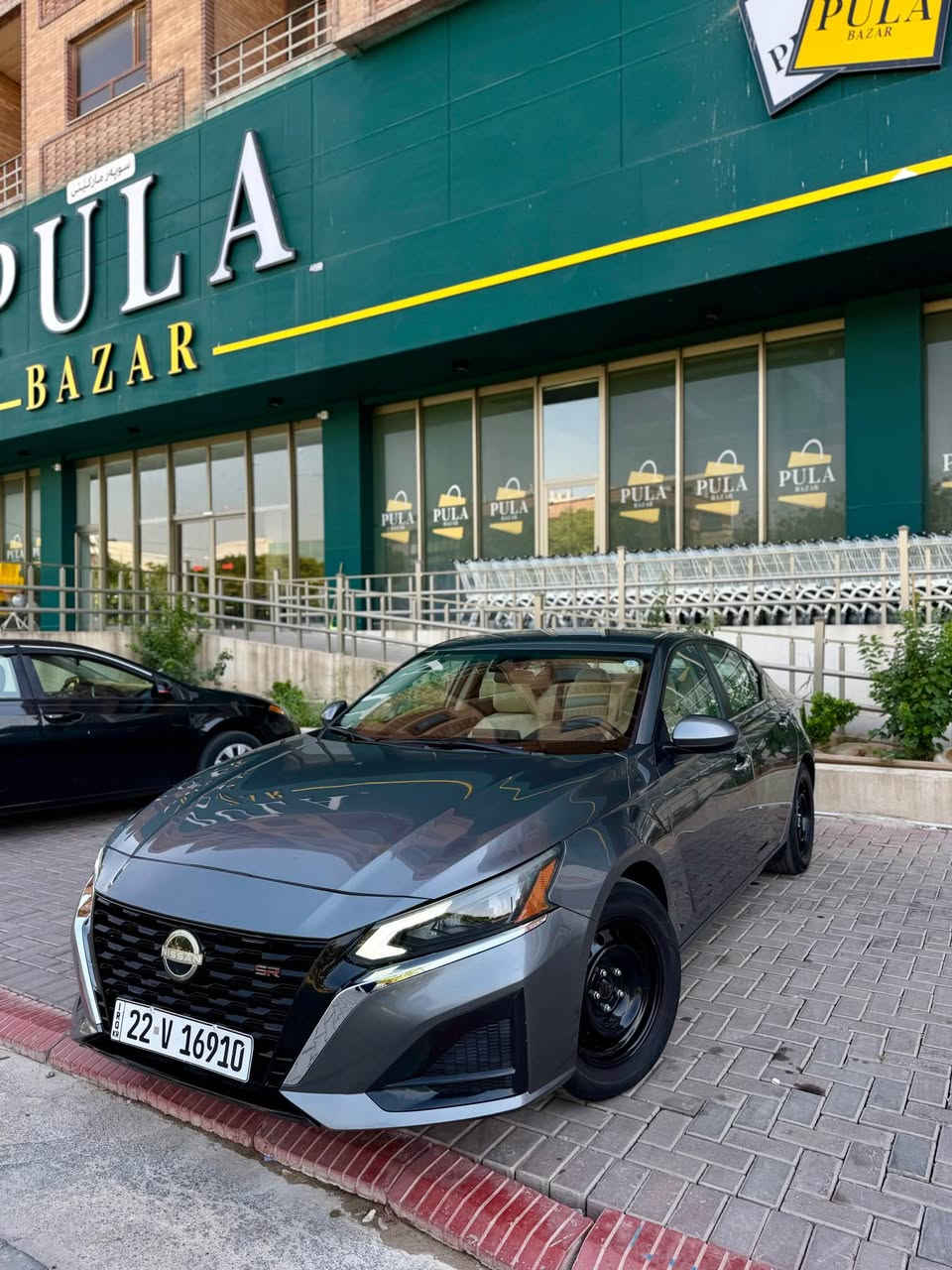 للبيع التيما S 📦
السعر 140 💵بيها مجال بسيط
***********📞
-موديل 2023 
-الون نفتي لون مميز 
-ماشيه 52  
-داخل بيجي 
-رادار 360 درجة
-تحكم ستيرن 
-تثبيت سرعه 
-كاميرا خلفي 
-رادار جانبي
-رادار خلفي 
-رادار امامي
-تحديد مسار
-حساس خلفي
-تبريد قطعتين 
-تشغيل عن بعد 
-بصمة تشغيل 
-بصمة ابواب + صندوق 
-تايرات وياله جديد
-سيارة جاهزة مناقص برغي
-ضرر سيارة : بونيد+ جاملغ
-بدون شاصي بشرط
-سنويه هزه براد جديد لحد 2030  
-سيارة ب اسمي
-تحويل وكاله ثاني يوم 
📍مكان السياره كلار خناقين, ديالى
