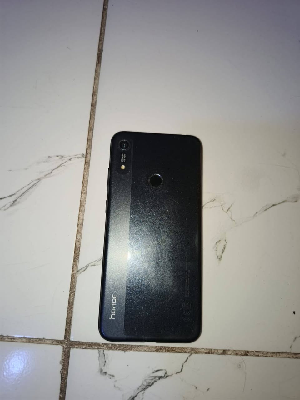 متاح تلفون هونر A8 مبدل شاشه ذاكره32
جهاز مرتب صوت سيم كارت وايفاي كله شغال
مكاني كركوك 
60وبي مجال 
واتس ***********
