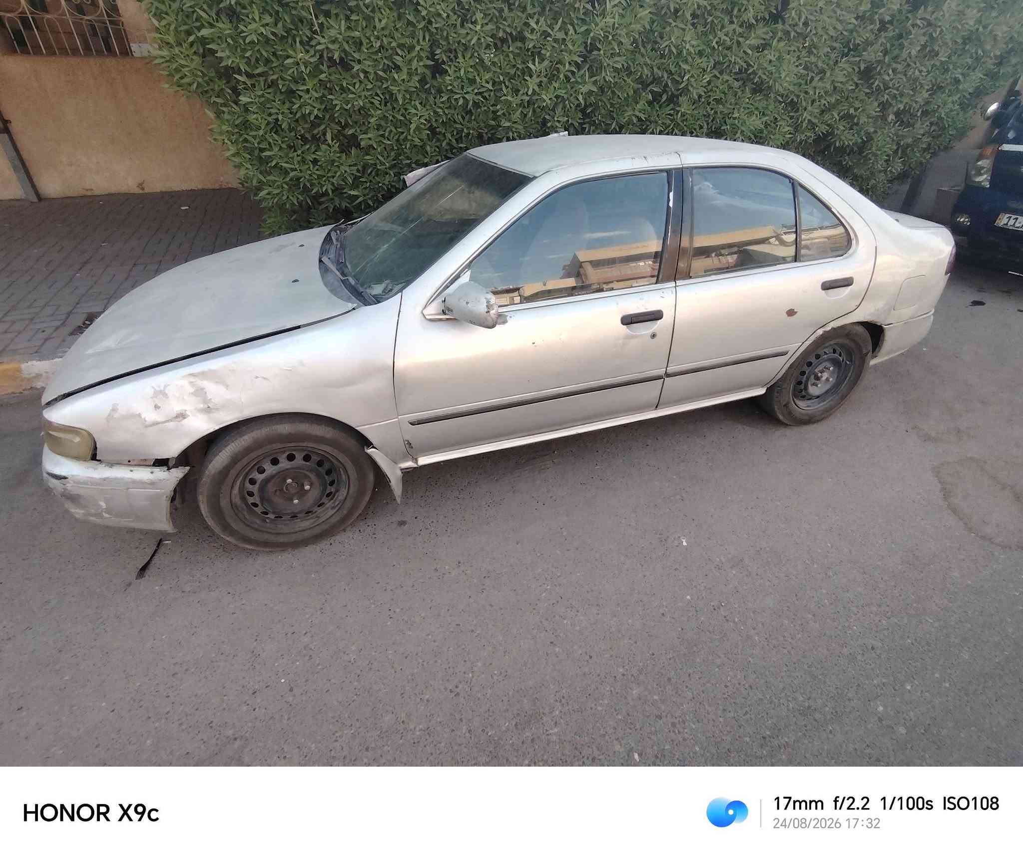 نيسان البيع
رقم بغداد دولي انكليزي تحويل مباشر 
موديل 94
تخم تاير نضيف 
سنوية جديدة 
هزة جديدة 
كير اوتو ماتيك 
محرك نضيف 
سيارة شغالة وتمشي 
سعر 23 وبيهة مجال
عنوان دورة
 
***********
