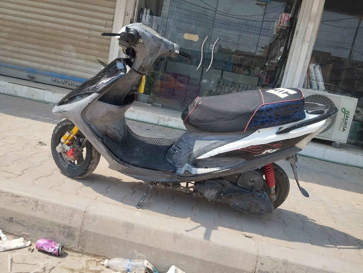 هدراجه ماكس عدله نضيفه مجفته مره وحده غراض اصليه مال تفصيخ ع فحص دراجه كامله سلف هندر كهربائيات من كلشي السعر خاص او تواصل ع رقم*********** او مراوس مع فراشه وفرق
