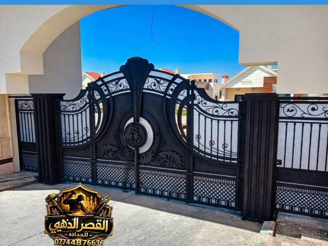 باب فلة • ارتفاع ٣.٥م • عرض ٥.٥م