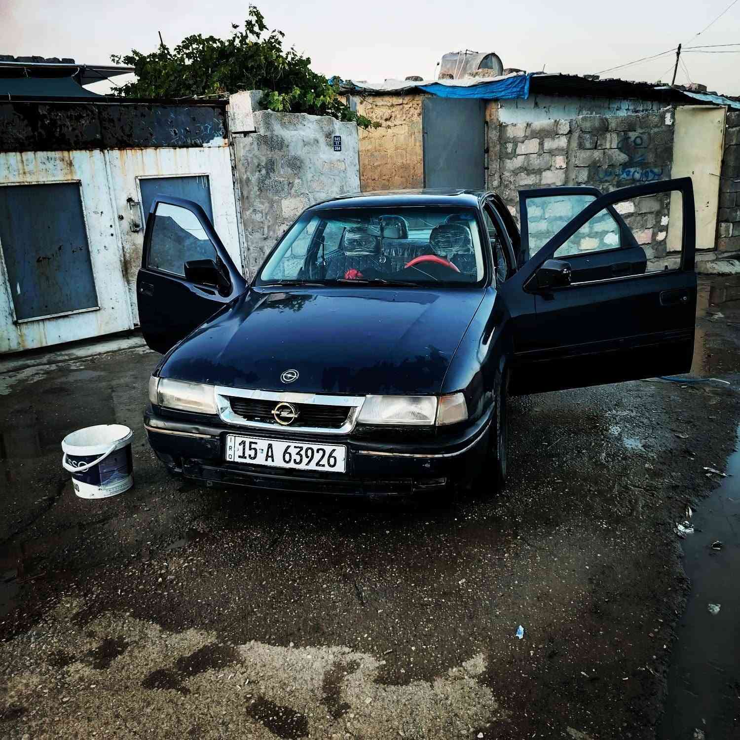 فكترا للبيع شرعي بالموصل شرط التحويل كابون بيها محرك كير شرط صبغ مابيها السعر 30 وبيها مجال ***********

نص مكتوب في الصور:
- HONOR X9b
- 108MP Ultra-Sensing Camera
- HONOR X9b 108MP Ultra-Sensing Camera