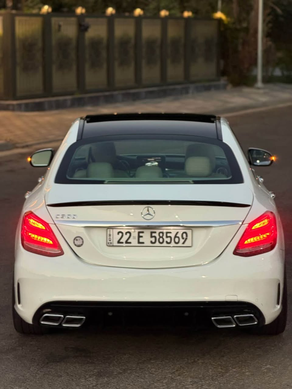 🇩🇪🚘 مرسيدس C300 | 🔥
🔹 الفئة: C300
🔹 المحرك: 2.0L Turbo – 4 سلندر
🔹 القوة: 241 حصان تقريباً
🔹 ناقل الحركة: أوتوماتيك 7 سرعات
🔹 الوقود: بنزين
🔹 الموديل: 2016

⭐ المواصفات:

✅ جلد
✅دبل ماوس
✅تدفئة مقاعد و المقود 
✅ مقاعد كهربائية
✅ ذاكرة مقعد السائق
✅ فتحة سقف بانوراما
✅ شاشة وسطية
✅ كاميرا خلفية
✅ حساسات أمامية وخلفية
✅ دخول وتشغيل بصمة
✅ مثبت سرعة
✅ تحكم بالمقود 
✅ إضاءة LED
✅ ويل 20
✅ تبريد أوتو
✅ أنظمة ثبات وأمان متكاملة
✅ صفر مسج بدون اي مشاكل
✅حادث جاملغ و بنيد صبغ

💰 السعر: [ 188 ]
📍 الموقع: [ بغداد المنصور ]
📞 للاستفسار والتواصل: [***********]
