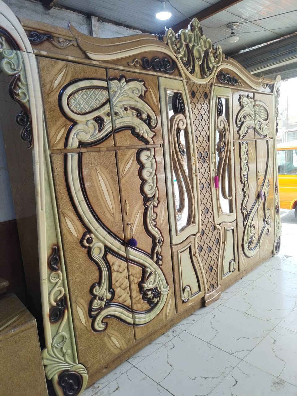 غرفه نجار البيع. اخت جديد سعر850تصال***********ناصريه مركز
