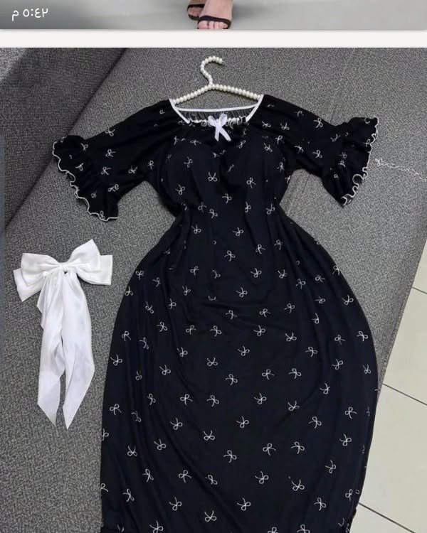 جملة ملابس الغالبي 
سعره درزن 65🔥🔥
ربط قناة https://t.me/chkso12

نص مكتوب في الصور:
- MOD:
- 2002
- مجمع الأميرات
- MOD: 399
- ٥:٤٢ م