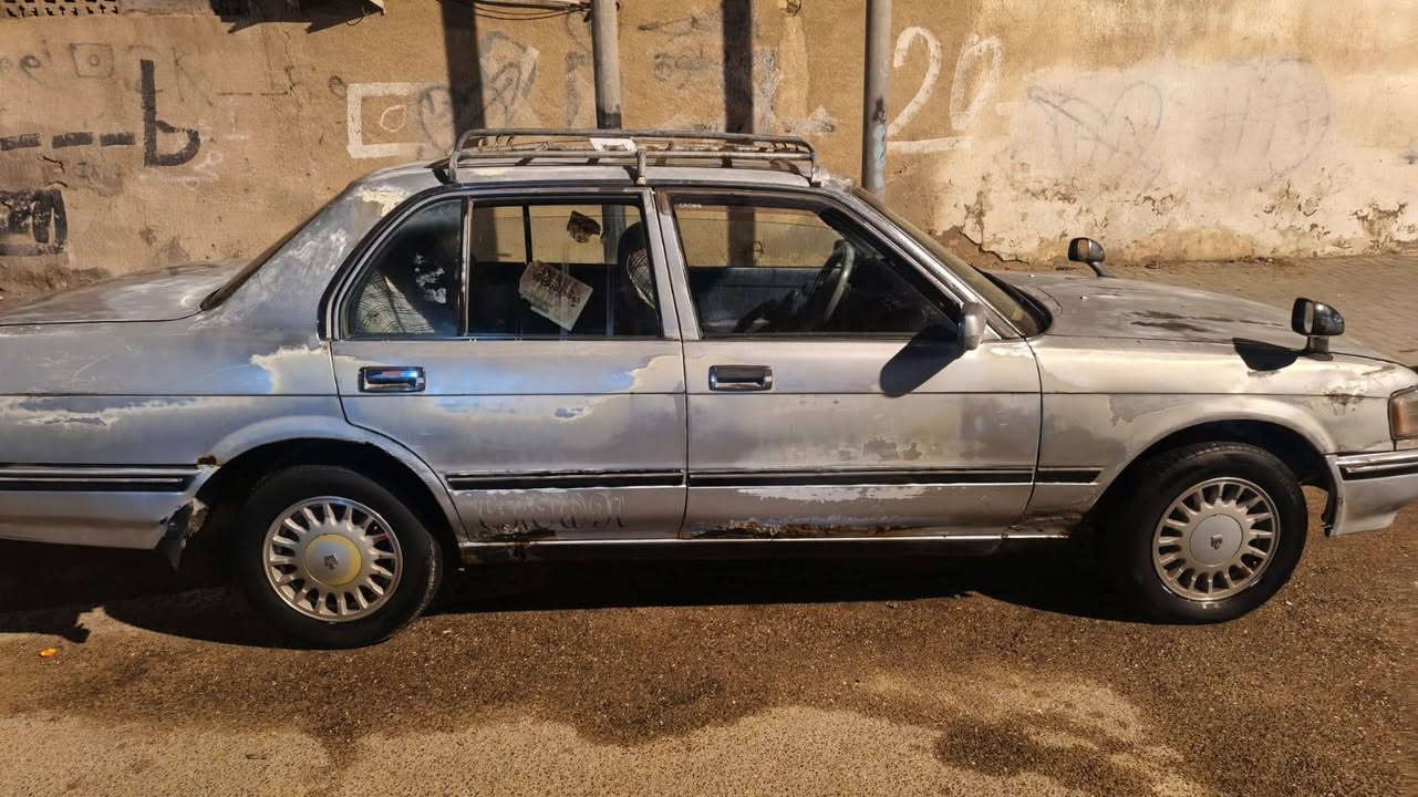 السلام عليكم سيارة أرنب كصيف سيارة بيها كصه جنطه جارده  محرك ثنين ونص سنويه منتهيه صالها شهرين رعيها موجود تريد وكاله ينطيك تريد تحويل يحولك  سعر 30 وبي مجال قليل رقم *********** العنوان بصره
