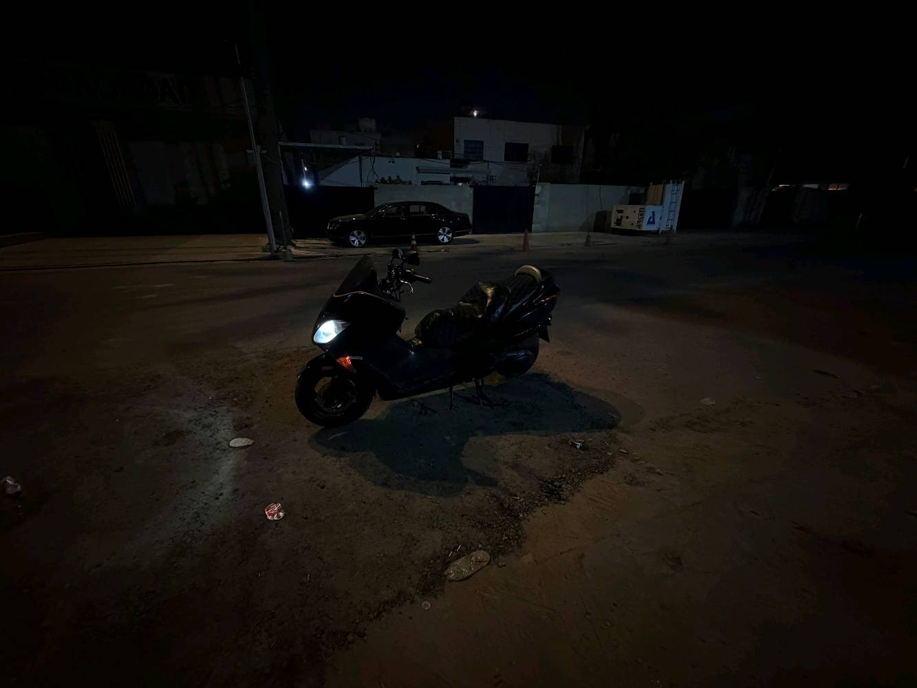 السلام عليكم درجة للبيع فورز صفر 9 الدرجة بصمة 🫆 خير من الله الدرجة نضيفة عوزهة بس دسكات مال بريك خلفي فقط السعر مليون ومية وبيها مجال تصال وتساب   مكاني الكرادة العرصات ***********