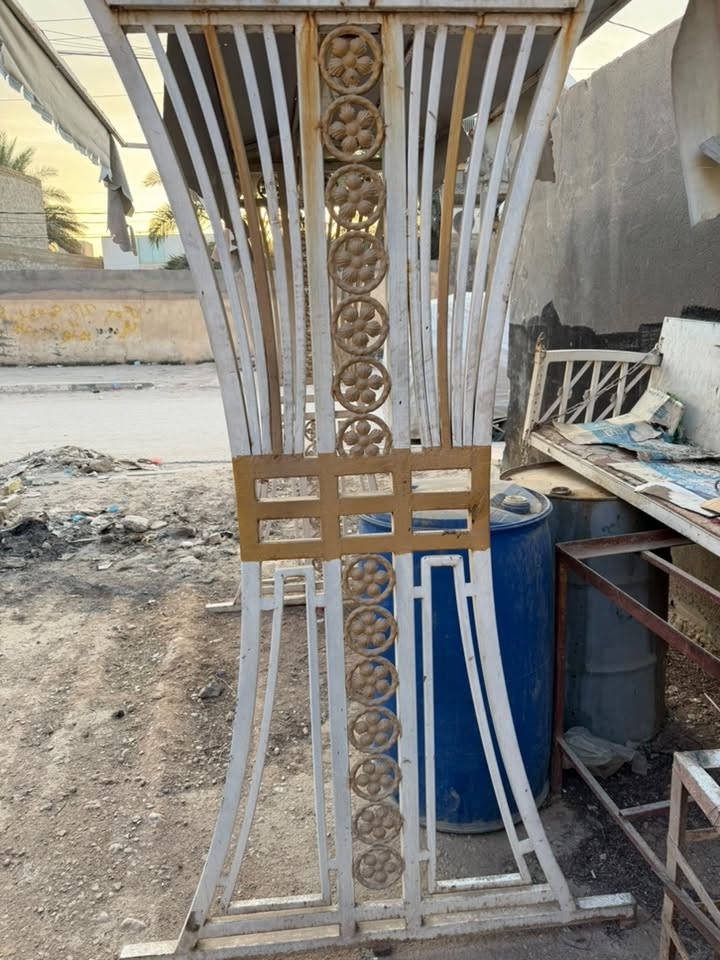 سقيفة متحركة ٣×٢٫٥م • مرجوحة ٤نفرات • طويريج الجمعيه