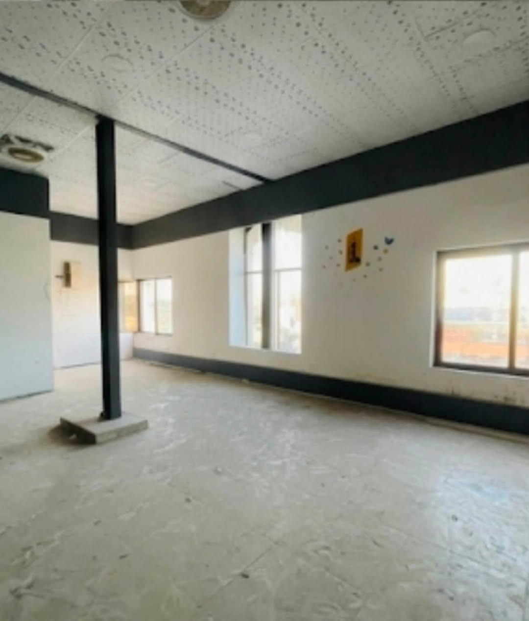 📢 للإيجار – قاعة مميزة بموقع تجاري ممتاز

🏢 قاعة للإيجار بمساحة 200 متر مربع، مناسبة للمكاتب والشركات والمعاهد والمشاريع التجارية.

📍 الموقع: شارع السوق – مقابل فلافل العطشان، الطابق الثالث من عمارة صيدلية الريم.

✨ موقع حيوي ومميز .

📞 للاستفسار والحجز:
***********

🏡 مكتب إلياس للعقار
ثقتكم عنوان نجاحنا.
