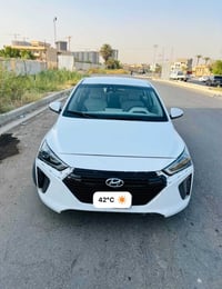 ايونك هايبرد • ٢٠٢٢ • بدون صبغ