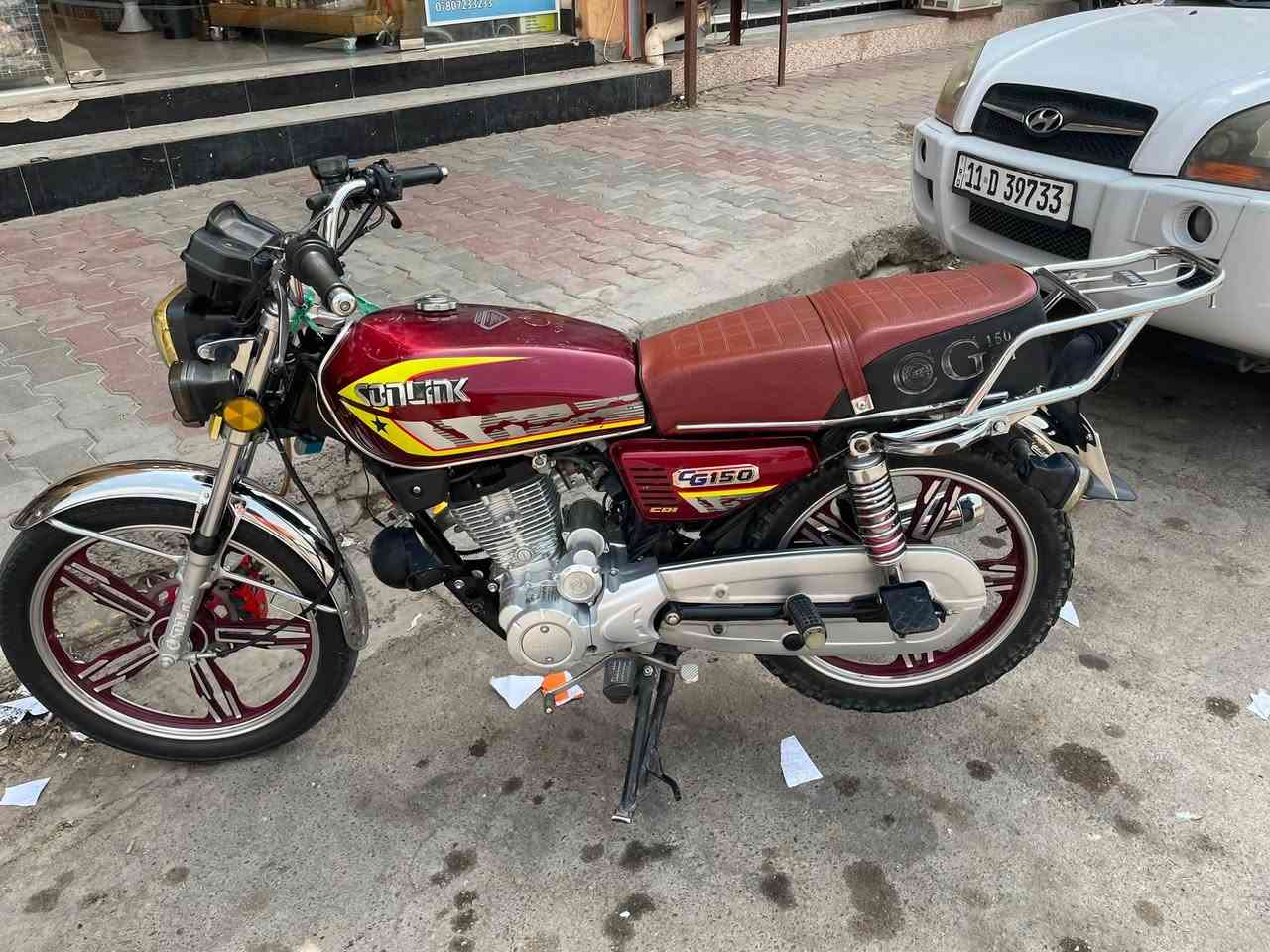 سلام عليكم موطور للبيع موديل 2024   سعر 650 الف    رقم *********** دراجه كلش نضيفه كامل حته أورق بيه كلشي شغال بيه
