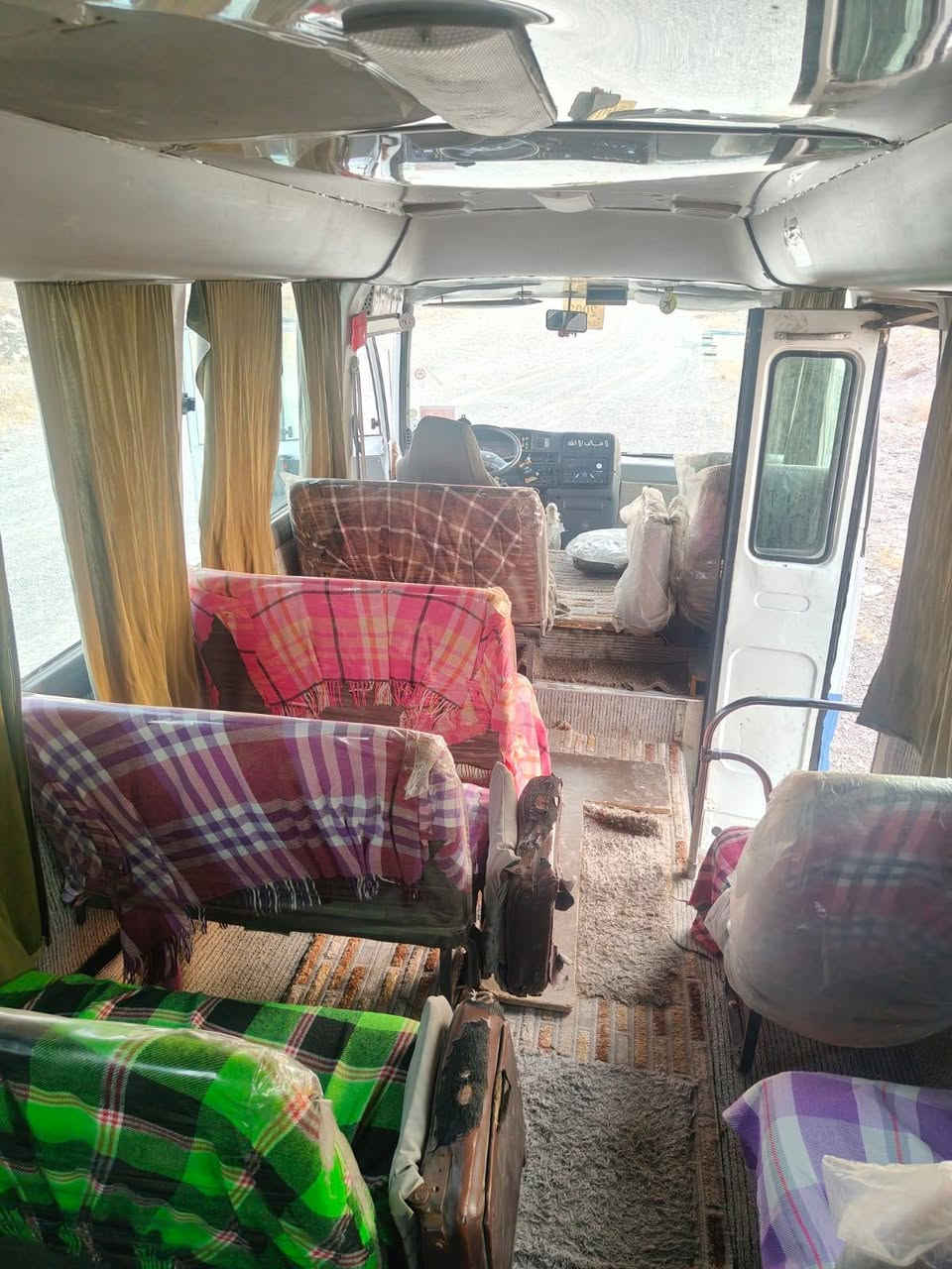 🔥 للبيع نيسان باص 25 راكب – موديل 2002
🚍 نيسان باص 25 راكب
✅ السنوية سارية لغاية 2031 (رقم اربيل الرقم الإنكليزي الجديد 22)
✅ منظومة غاز مربوطة بالسيارة
❄️ منظومة تبريد ثلج جديدة بالكامل
💯 جاهزة للعمل ومناسبة للنقل 
📍 موقع السيارة: صلاح الدين
💰 السعر عند الاتصال والاستفسار
📞 على هذا الرقم:
***********
